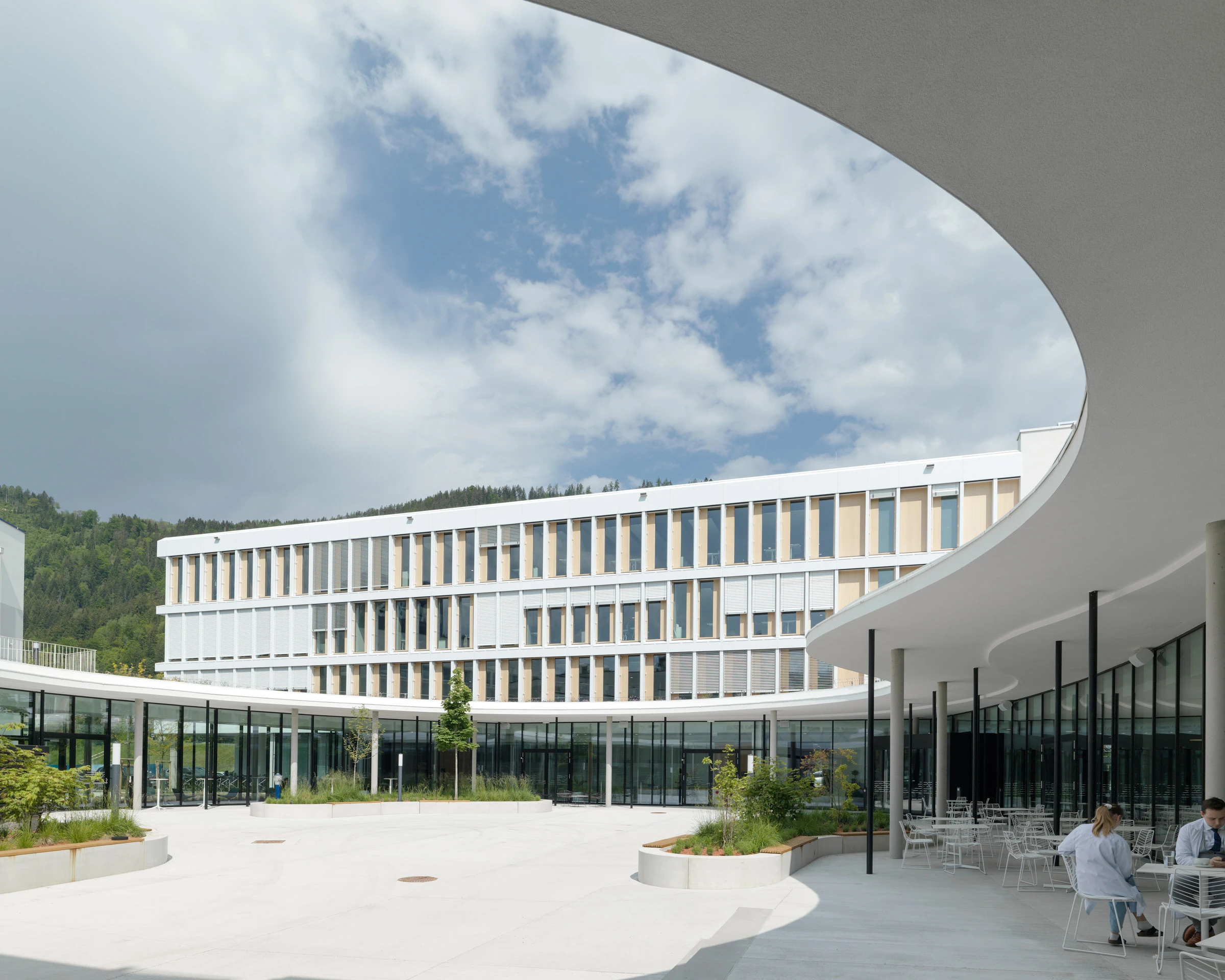 Kein Alt-Text zur Verfügung gestellt.