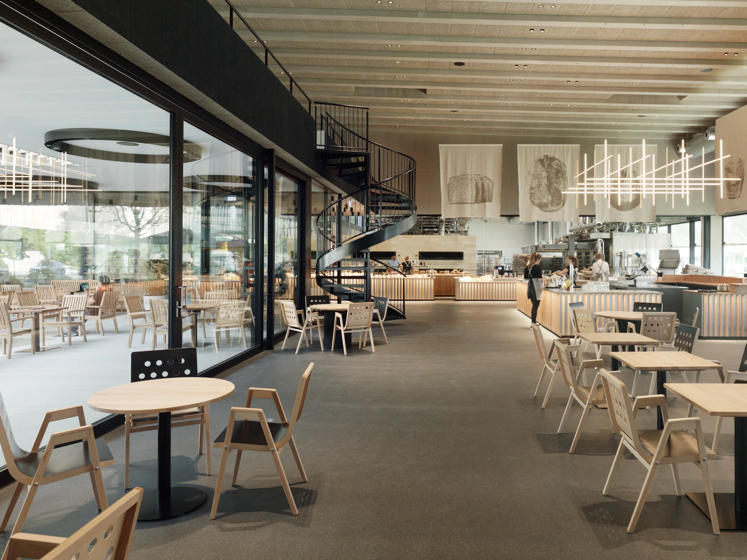 Kein Alt-Text zur Verfügung gestellt.