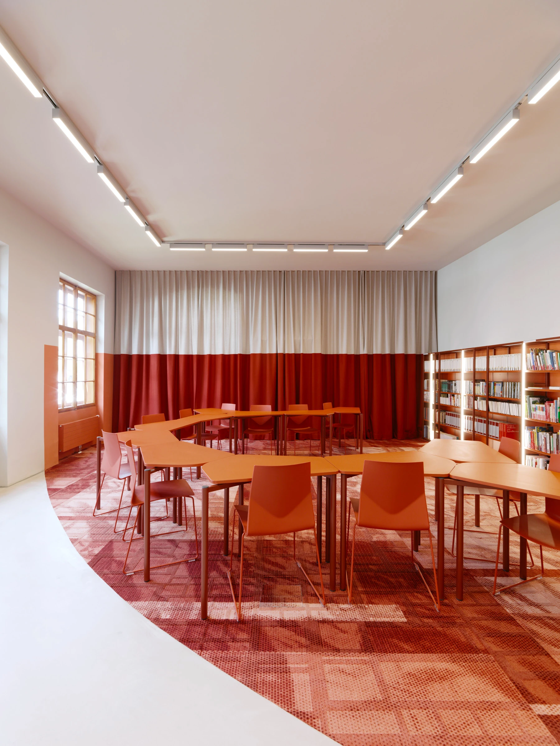 Kein Alt-Text zur Verfügung gestellt.