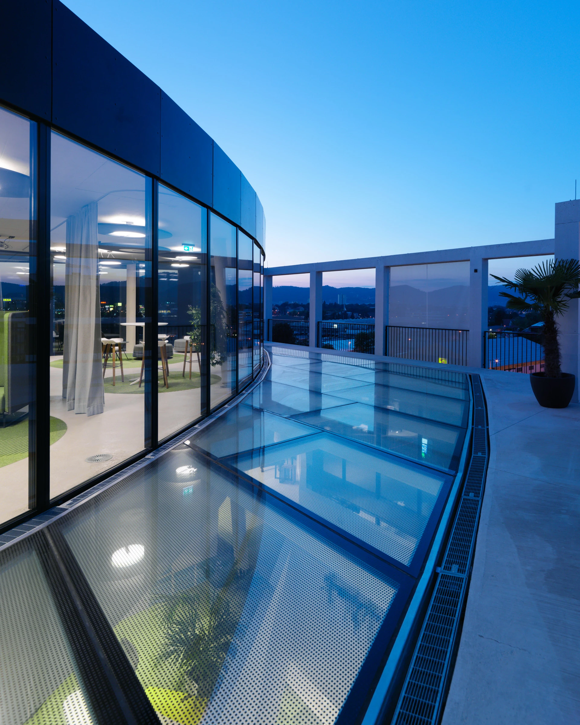 Kein Alt-Text zur Verfügung gestellt.