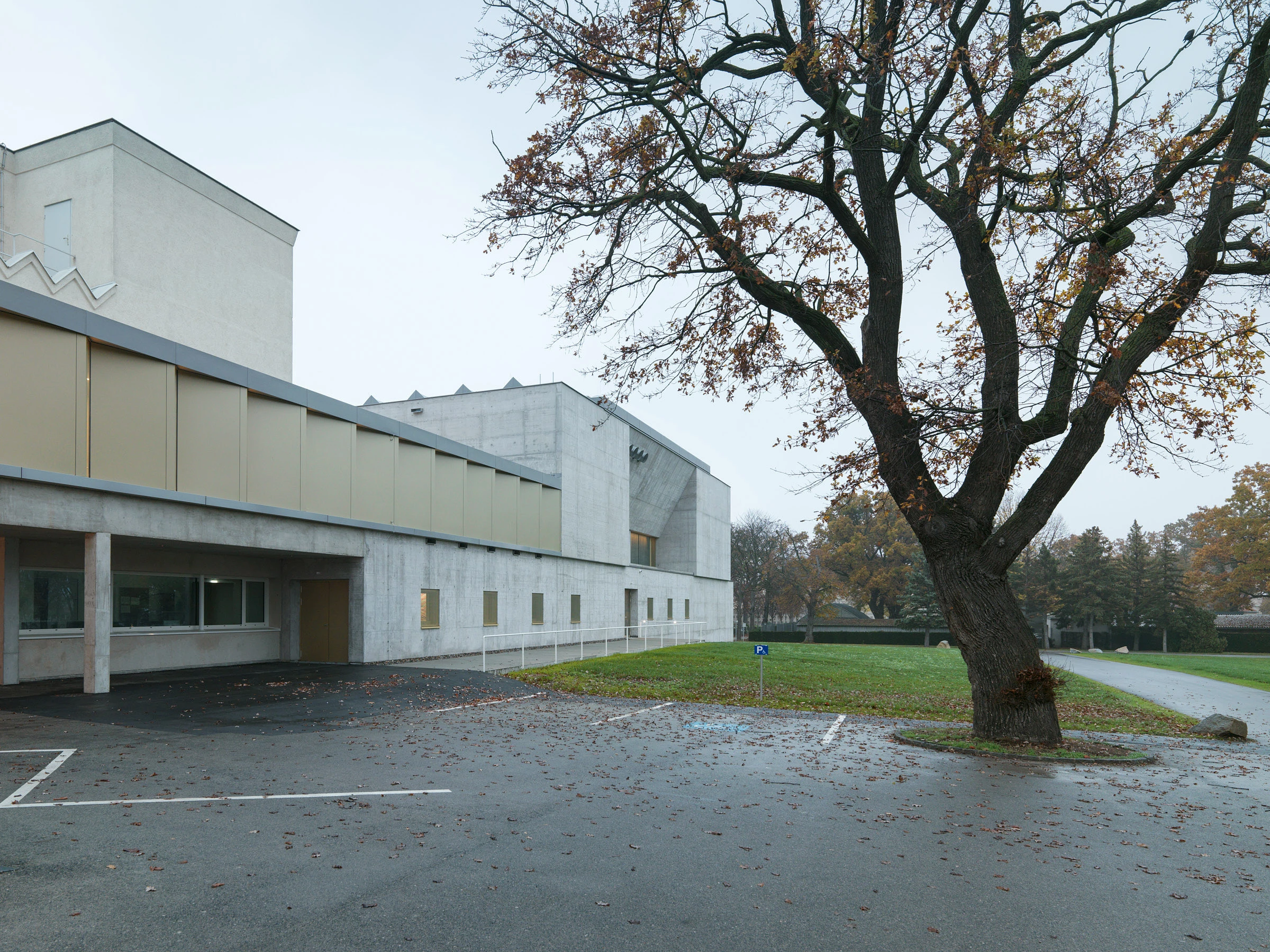 Kein Alt-Text zur Verfügung gestellt.
