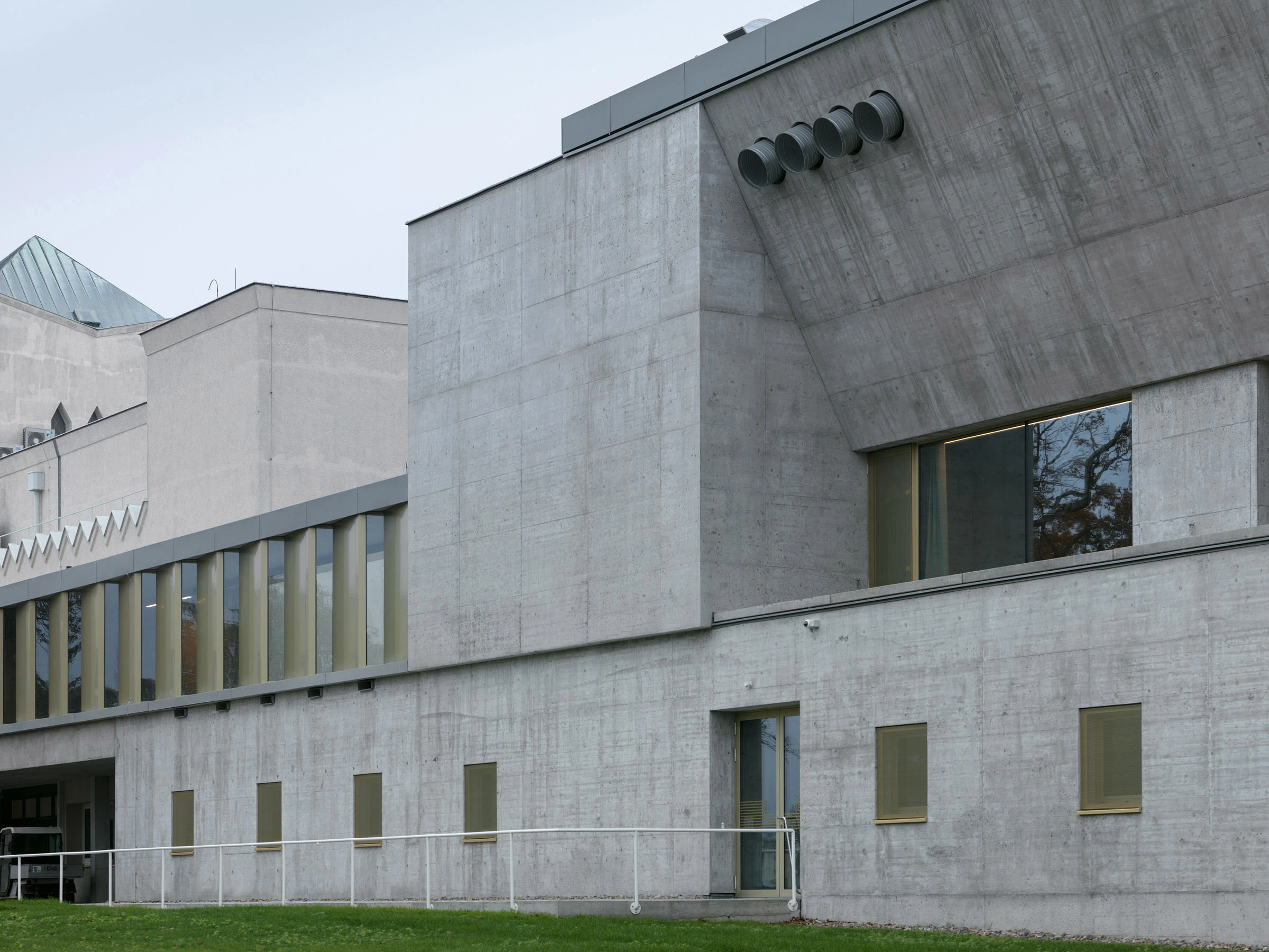 Kein Alt-Text zur Verfügung gestellt.