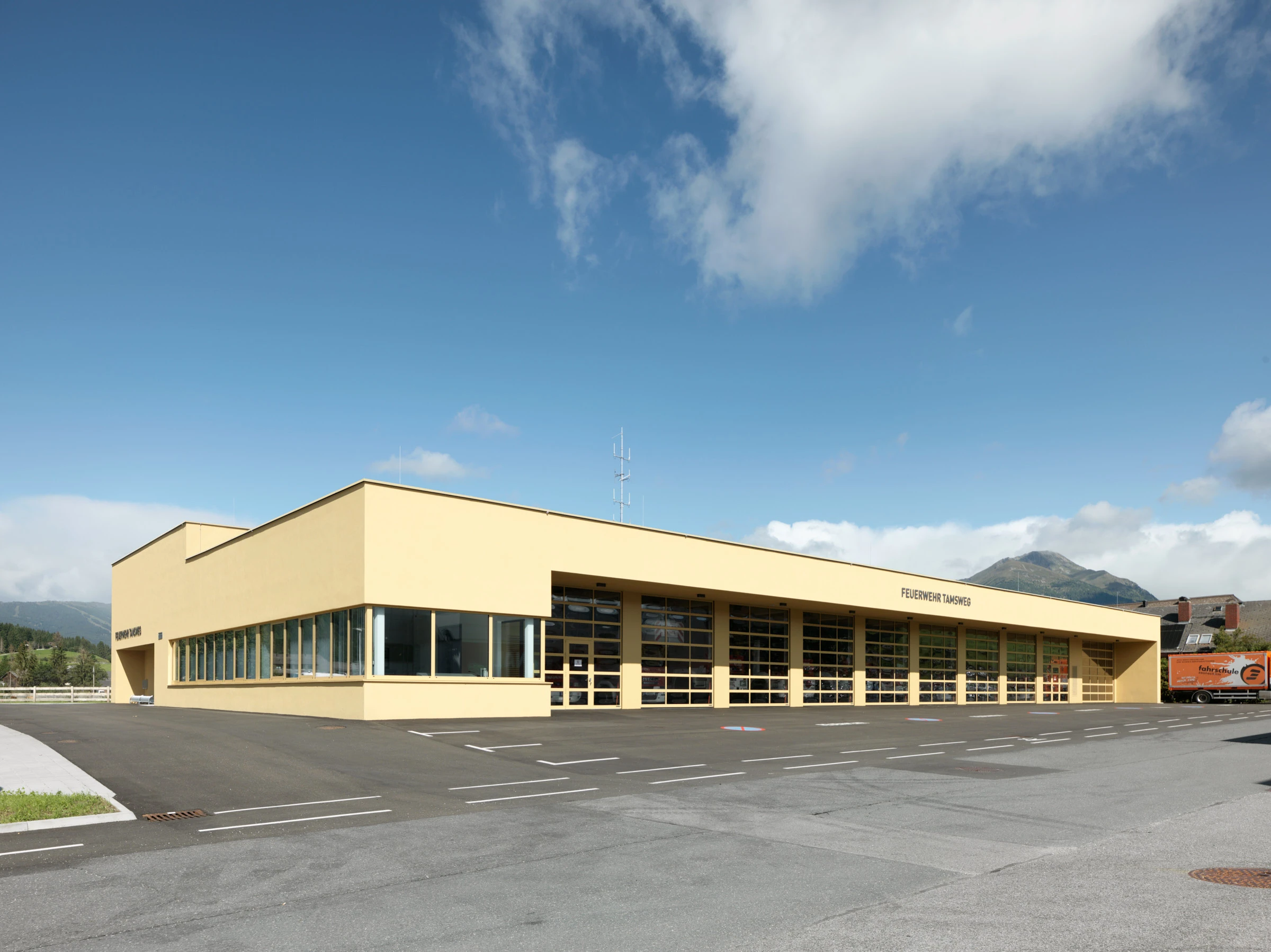 Kein Alt-Text zur Verfügung gestellt.