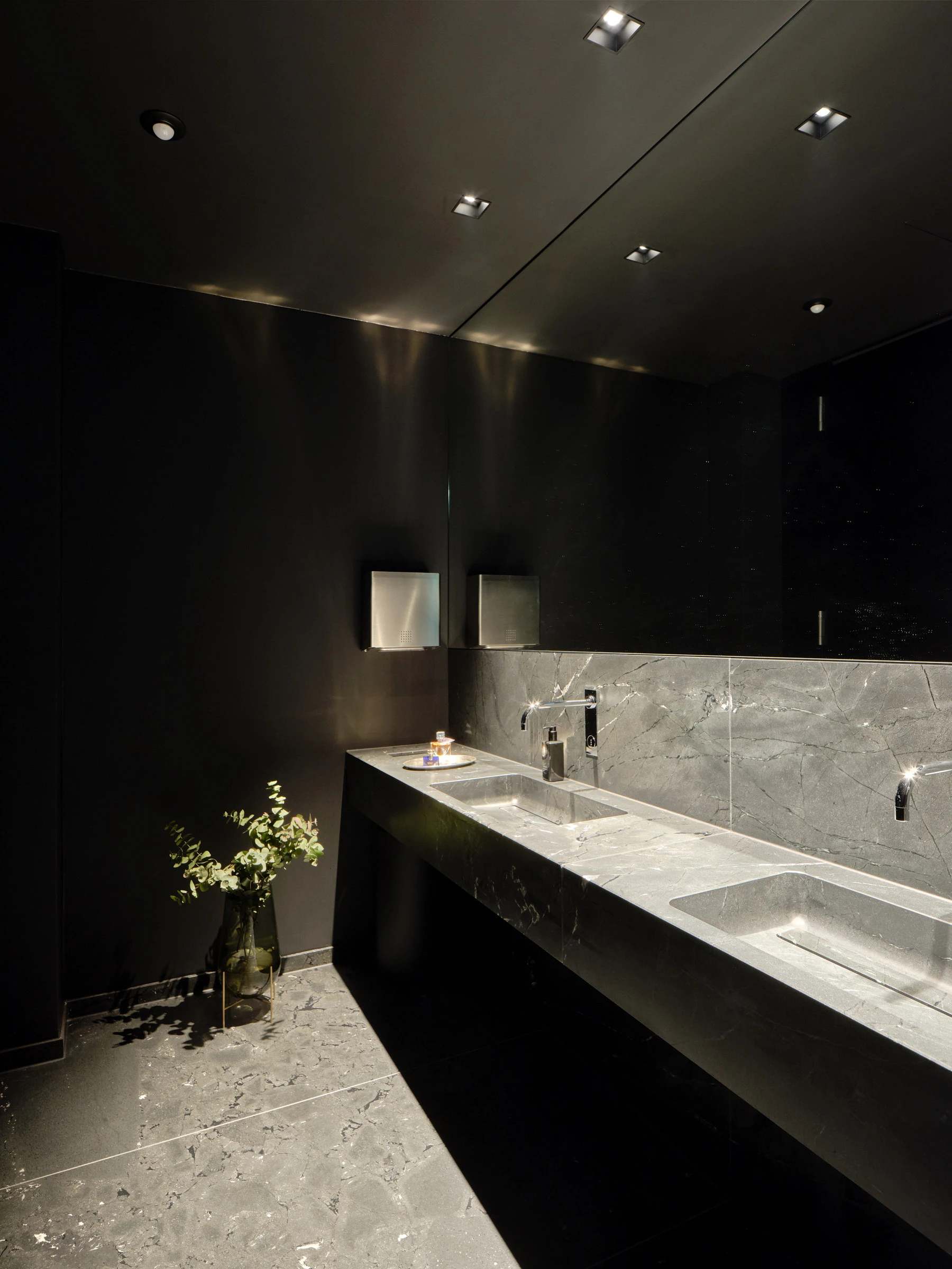 Kein Alt-Text zur Verfügung gestellt.