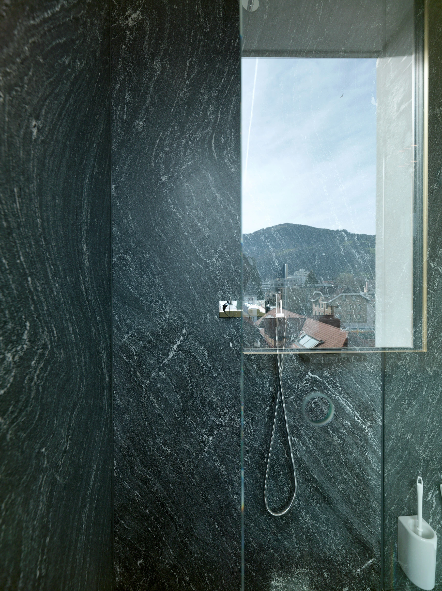 Kein Alt-Text zur Verfügung gestellt.