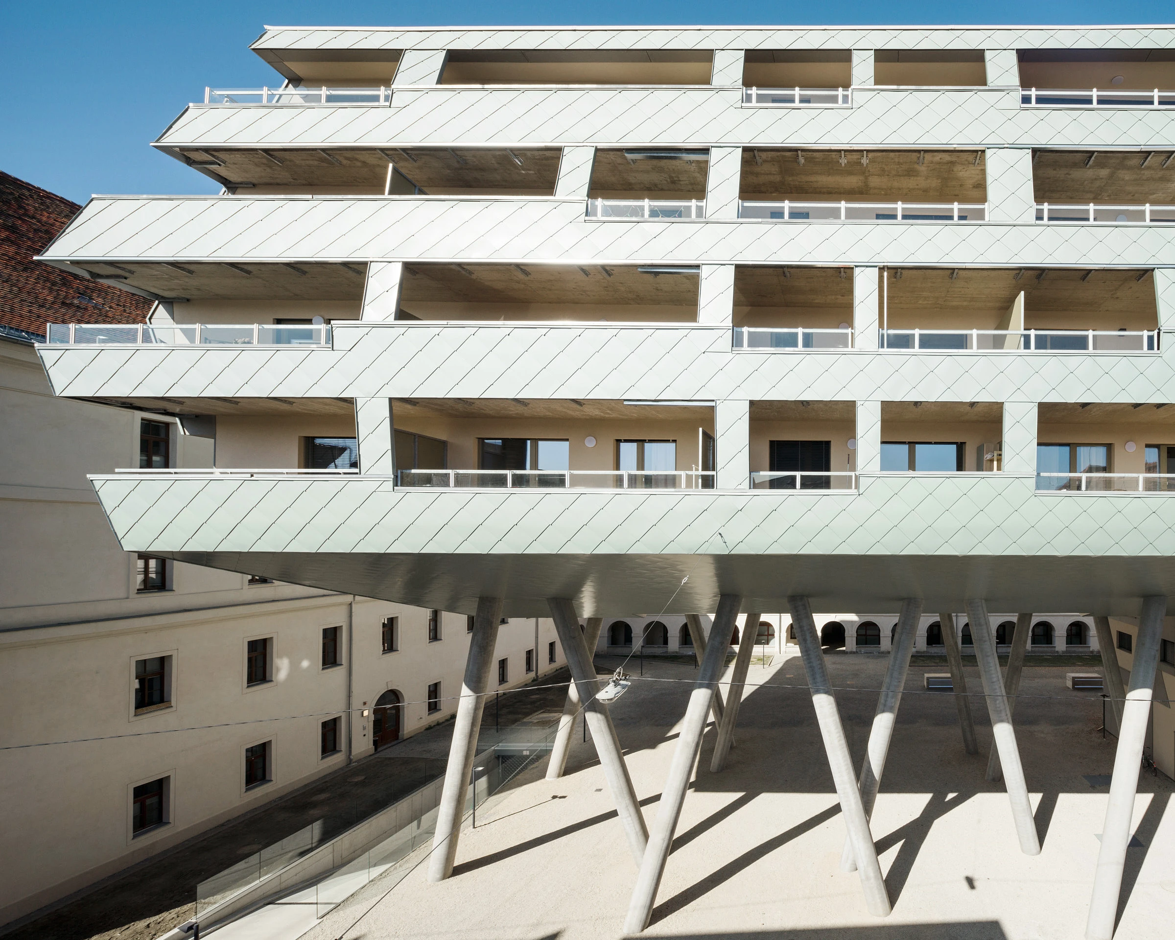 Kein Alt-Text zur Verfügung gestellt.