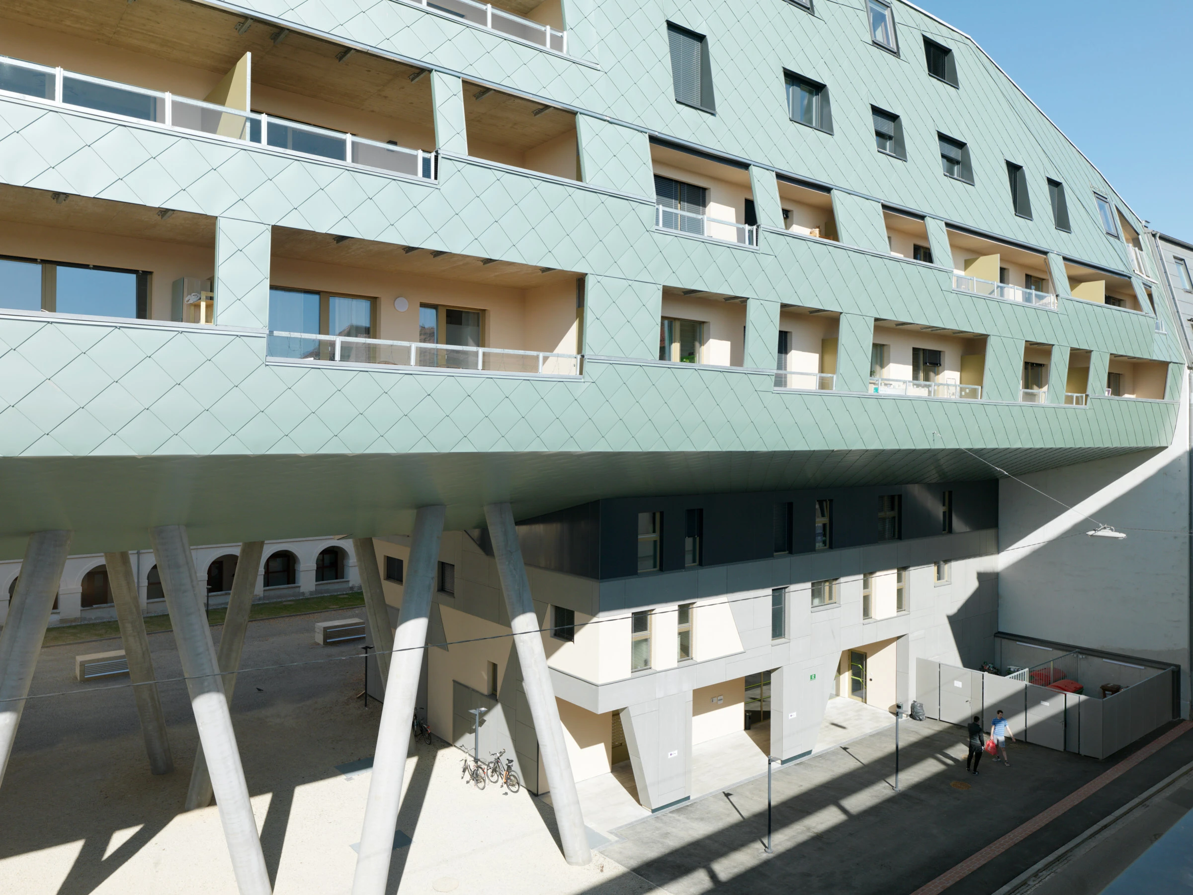 Kein Alt-Text zur Verfügung gestellt.