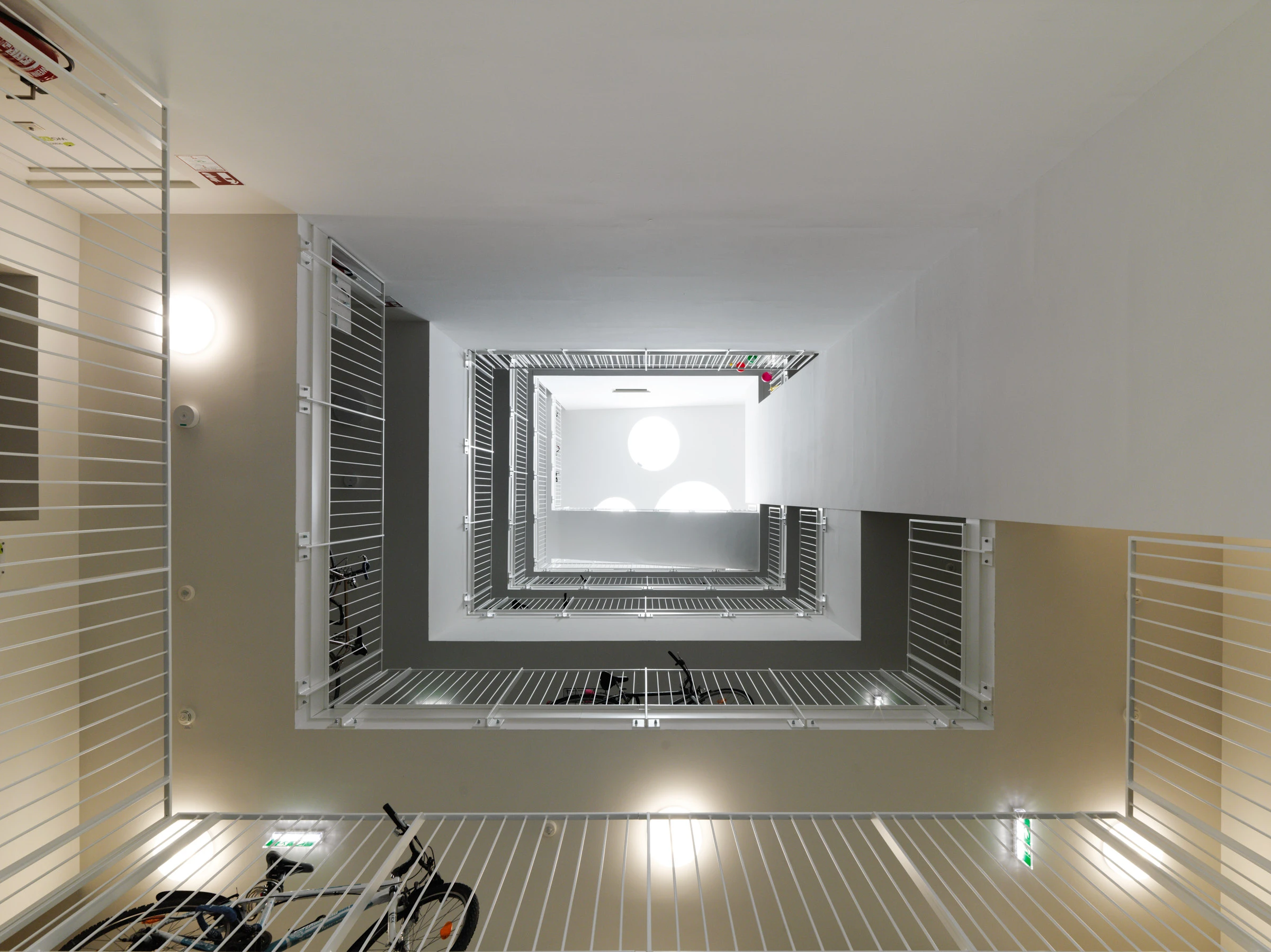 Kein Alt-Text zur Verfügung gestellt.