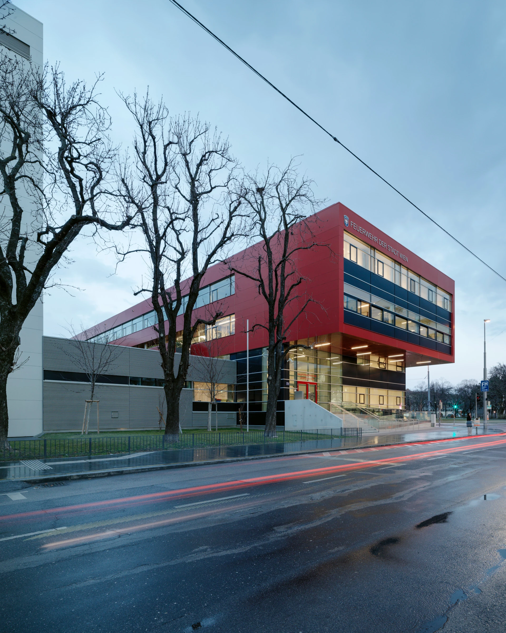 Kein Alt-Text zur Verfügung gestellt.