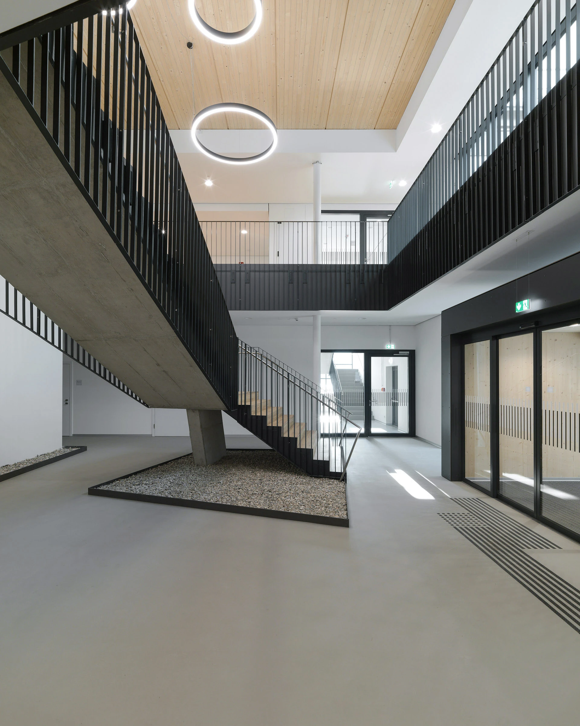 Kein Alt-Text zur Verfügung gestellt.