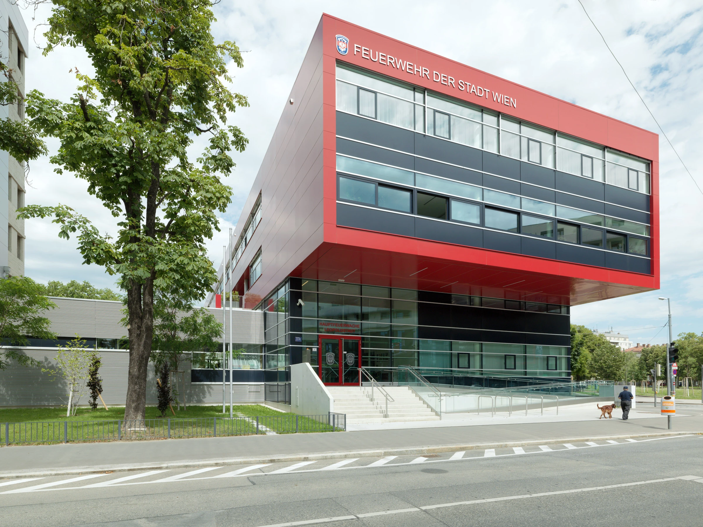 Kein Alt-Text zur Verfügung gestellt.