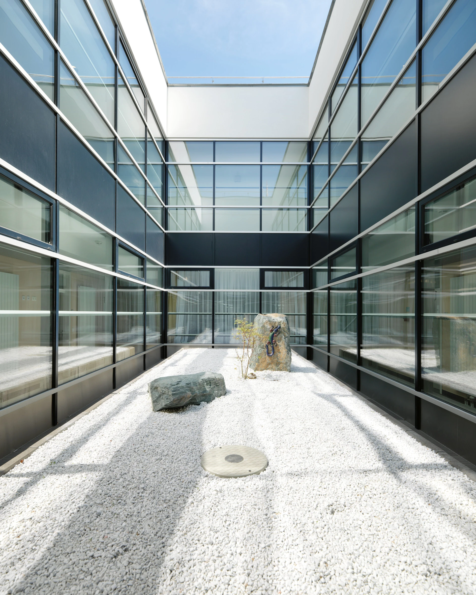 Kein Alt-Text zur Verfügung gestellt.