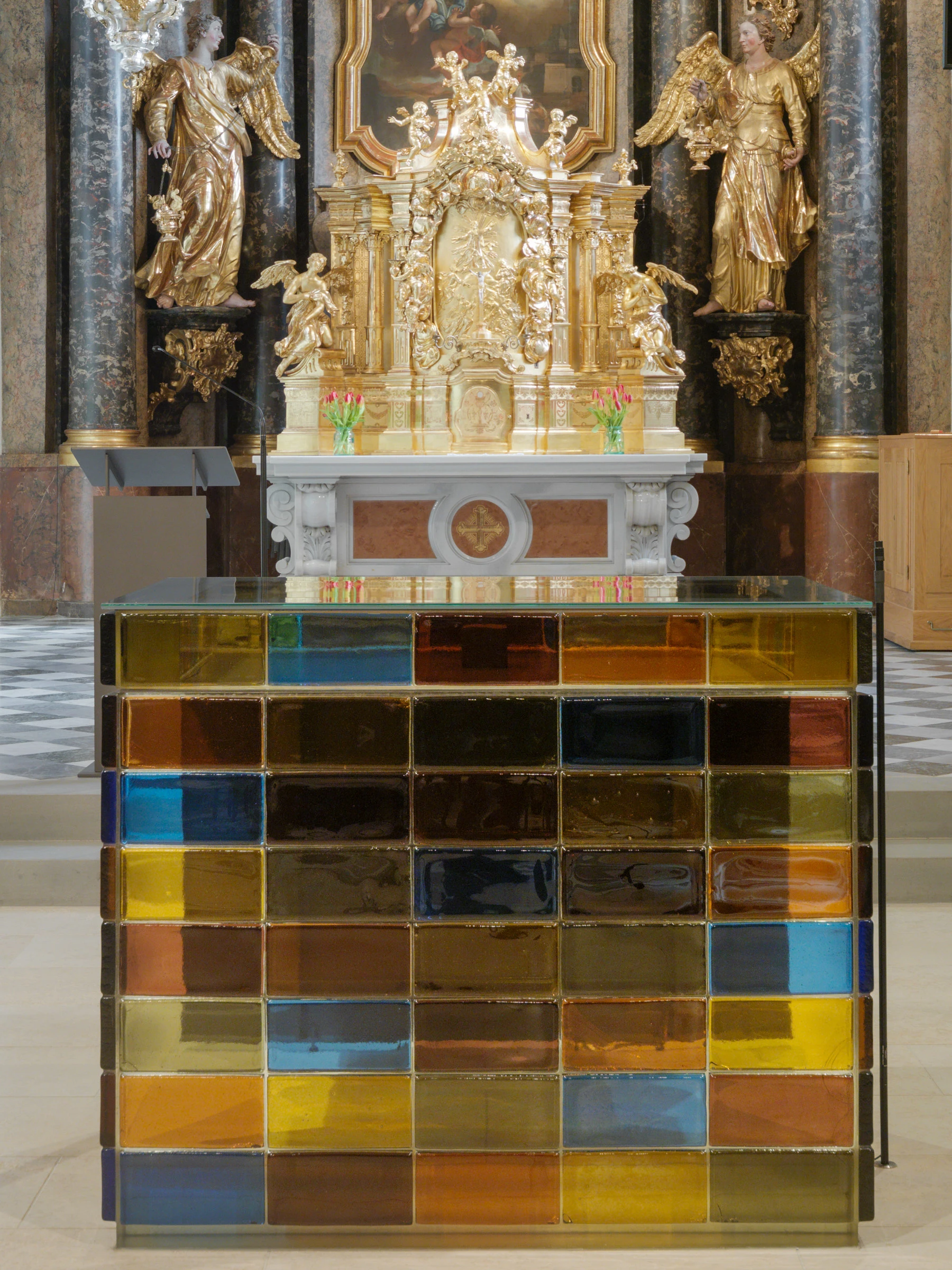 Kein Alt-Text zur Verfügung gestellt.