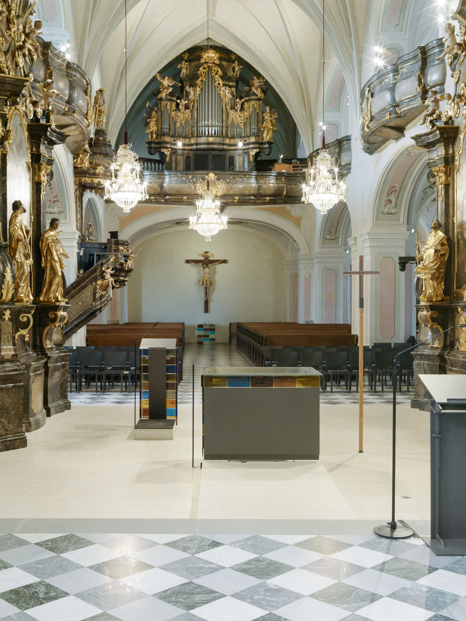 Kein Alt-Text zur Verfügung gestellt.