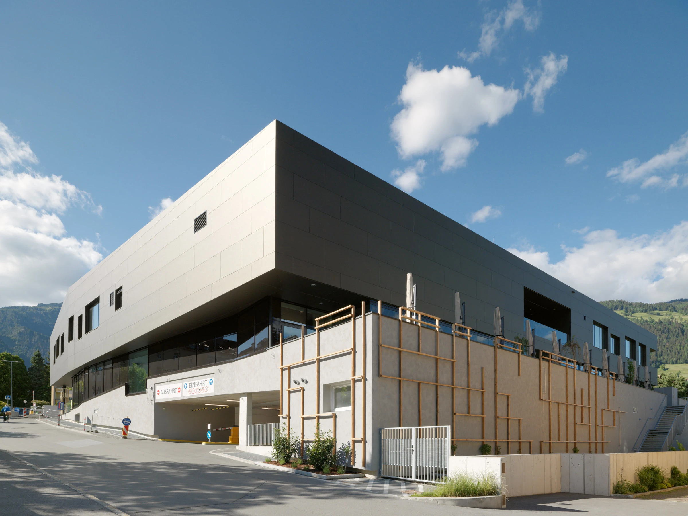 Kein Alt-Text zur Verfügung gestellt.