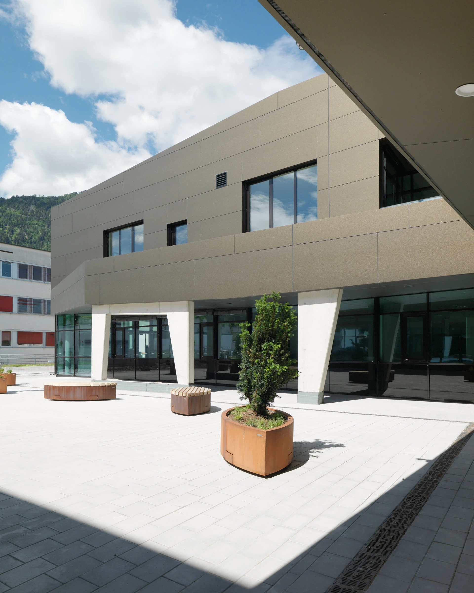 Kein Alt-Text zur Verfügung gestellt.