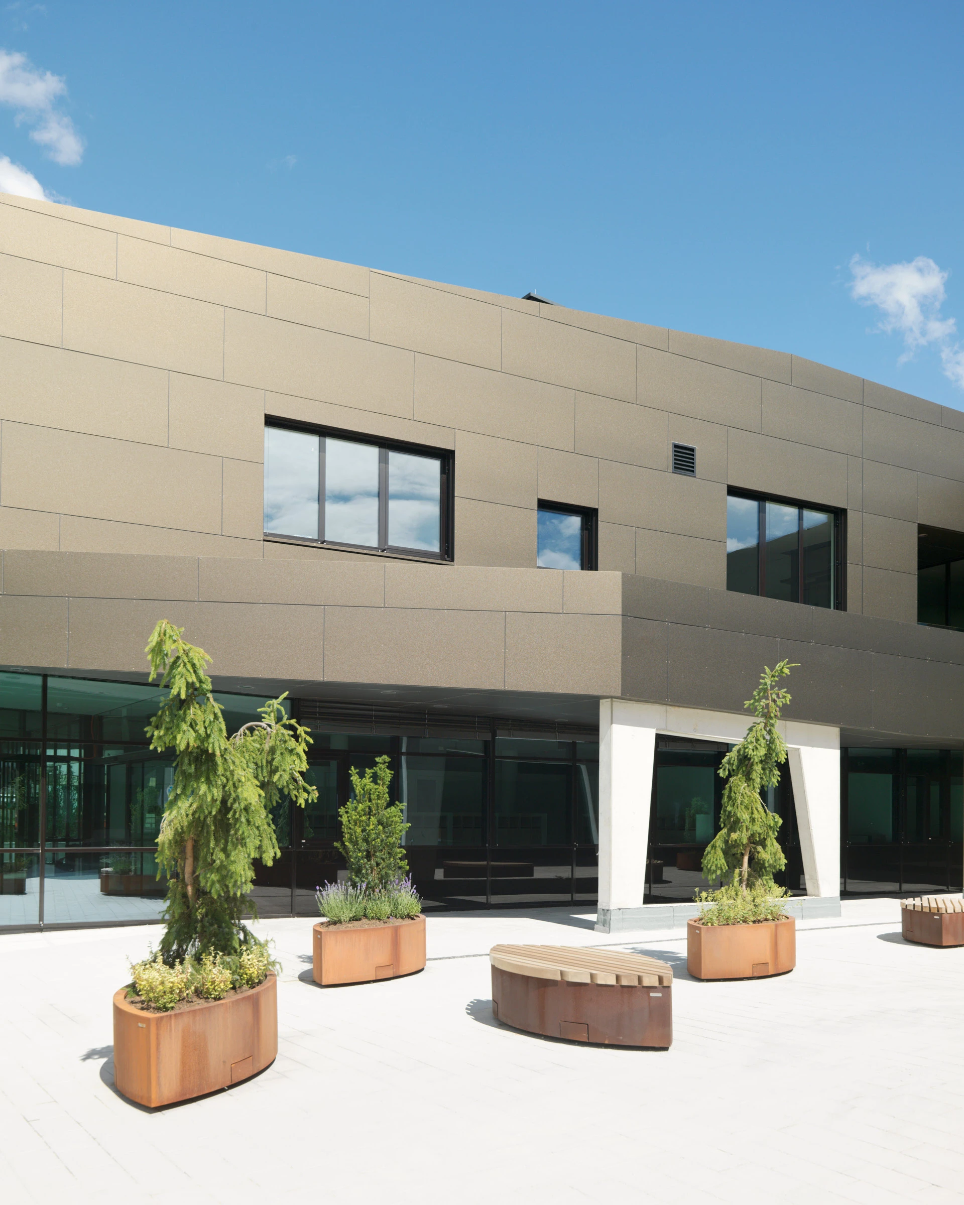 Kein Alt-Text zur Verfügung gestellt.