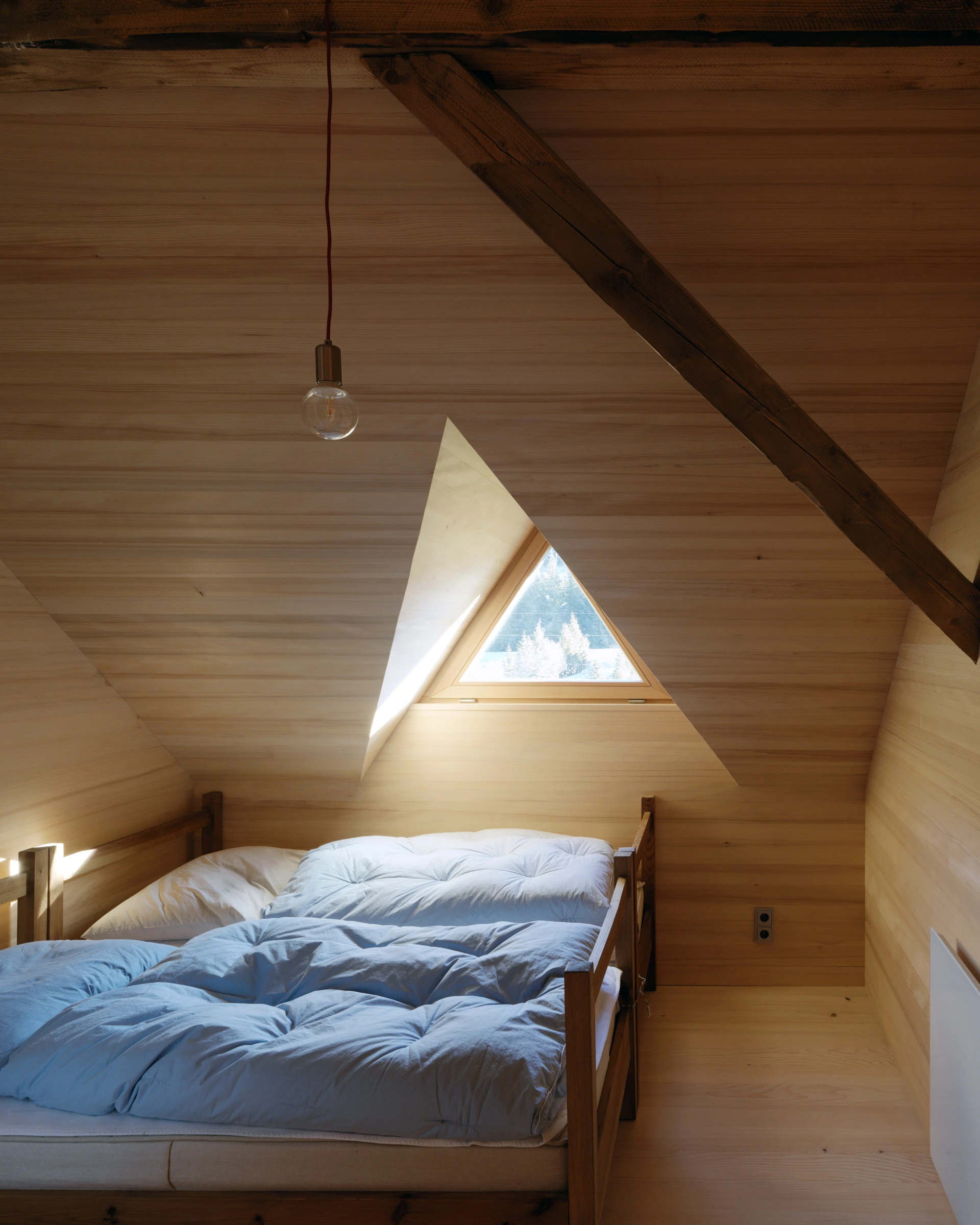 Kein Alt-Text zur Verfügung gestellt.