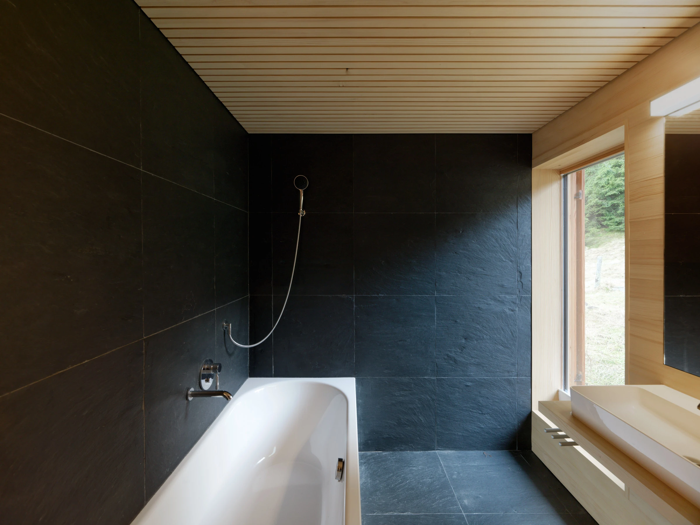 Kein Alt-Text zur Verfügung gestellt.