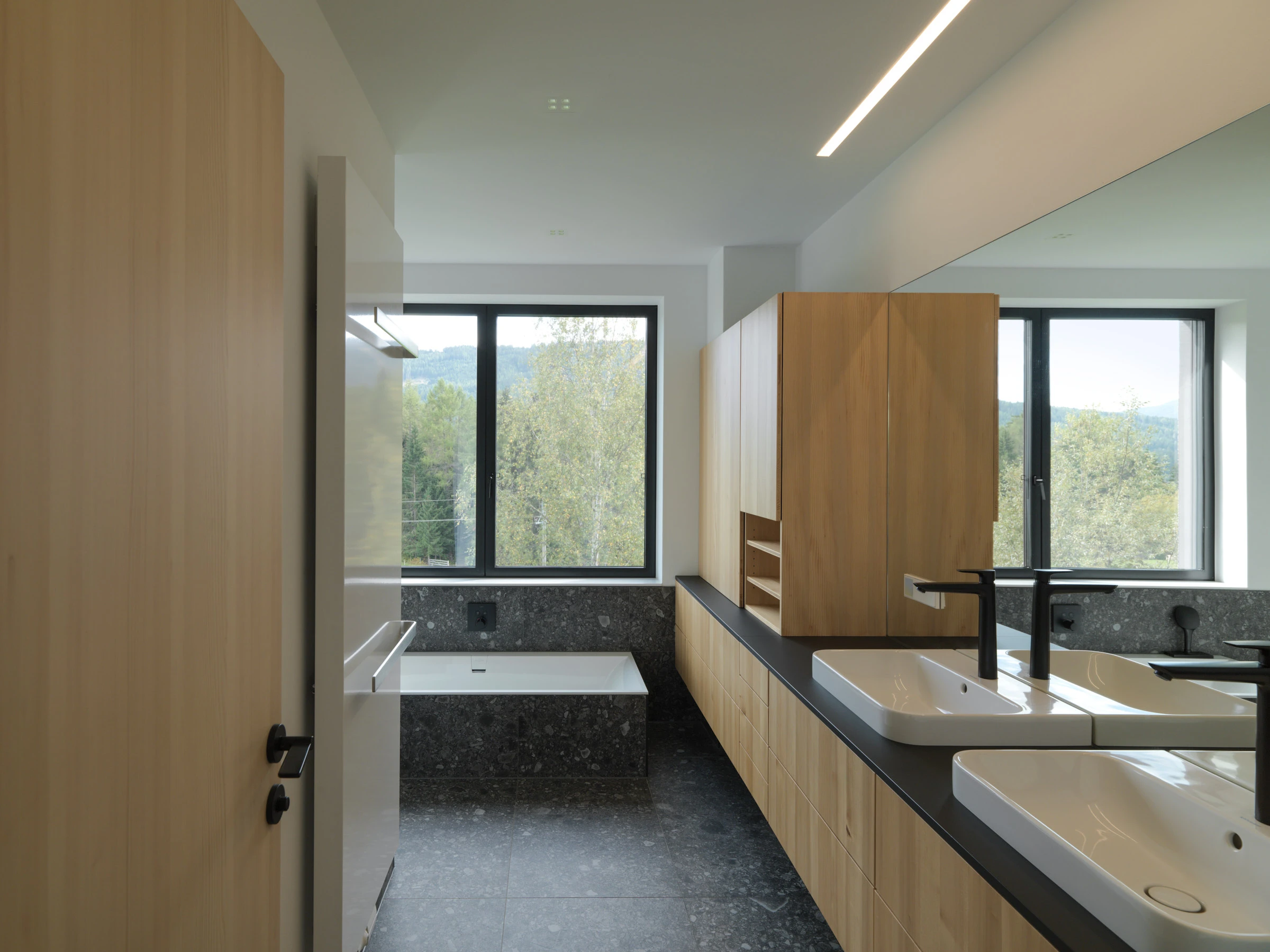 Kein Alt-Text zur Verfügung gestellt.