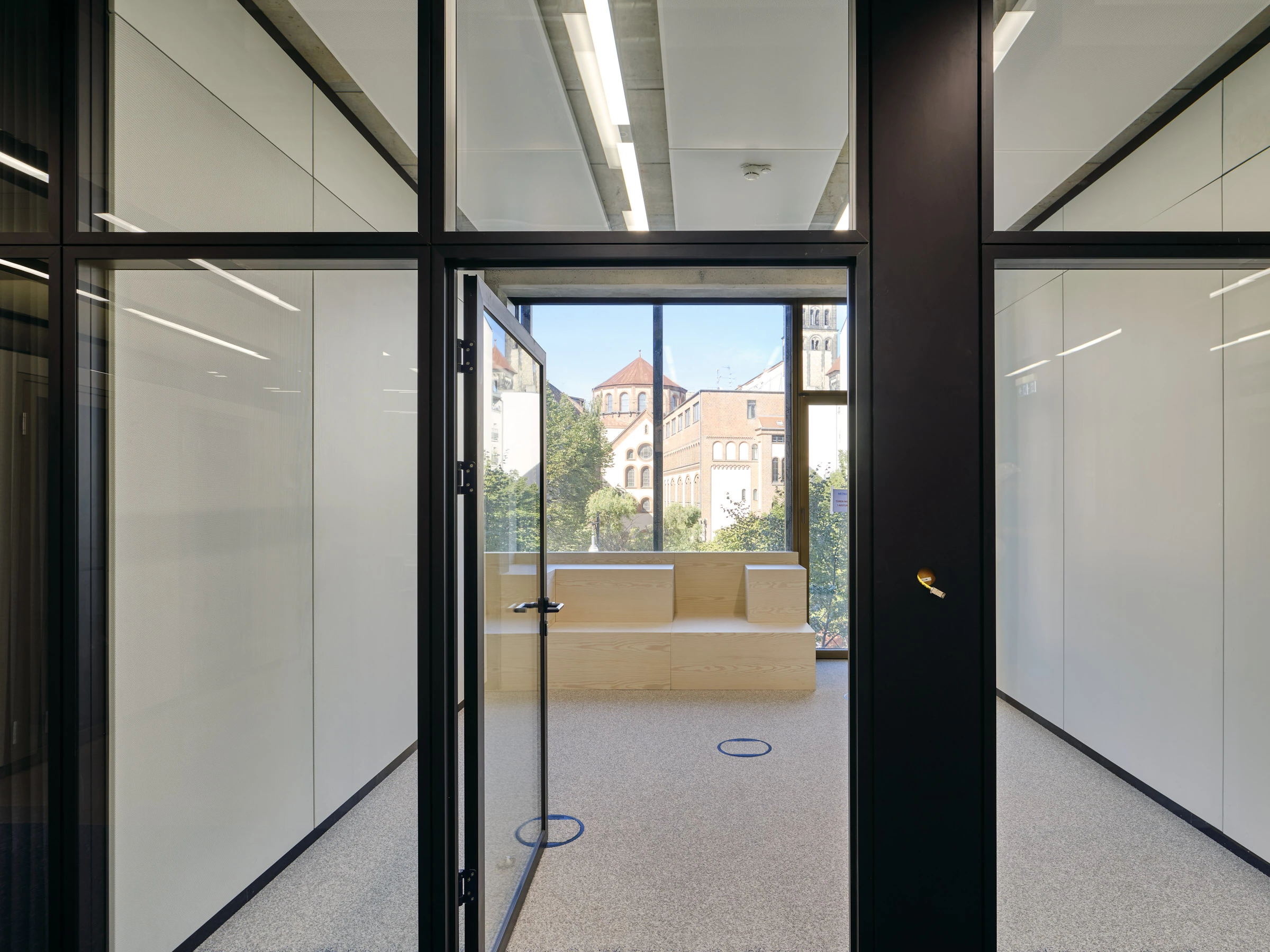 Kein Alt-Text zur Verfügung gestellt.