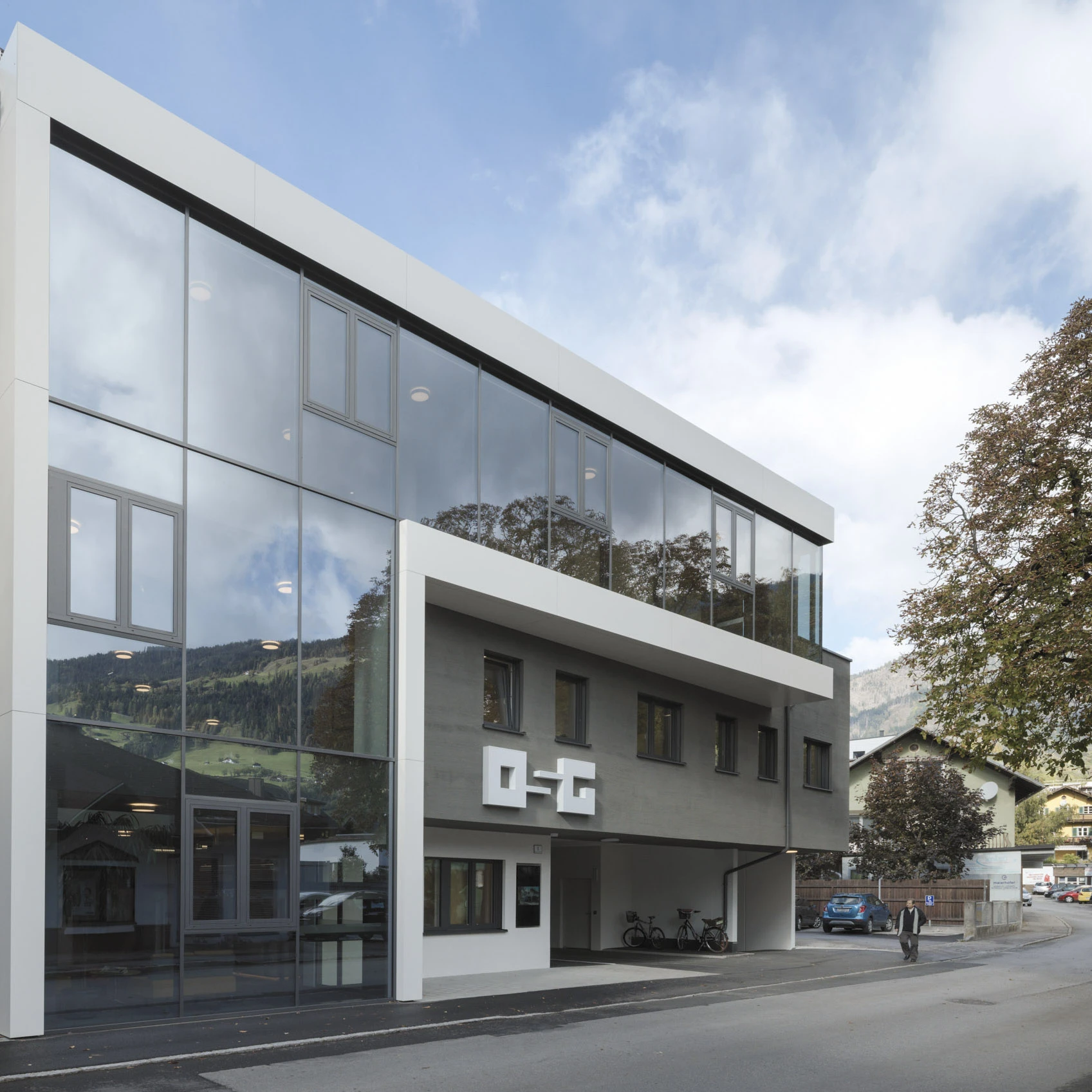 Kein Alt-Text zur Verfügung gestellt.