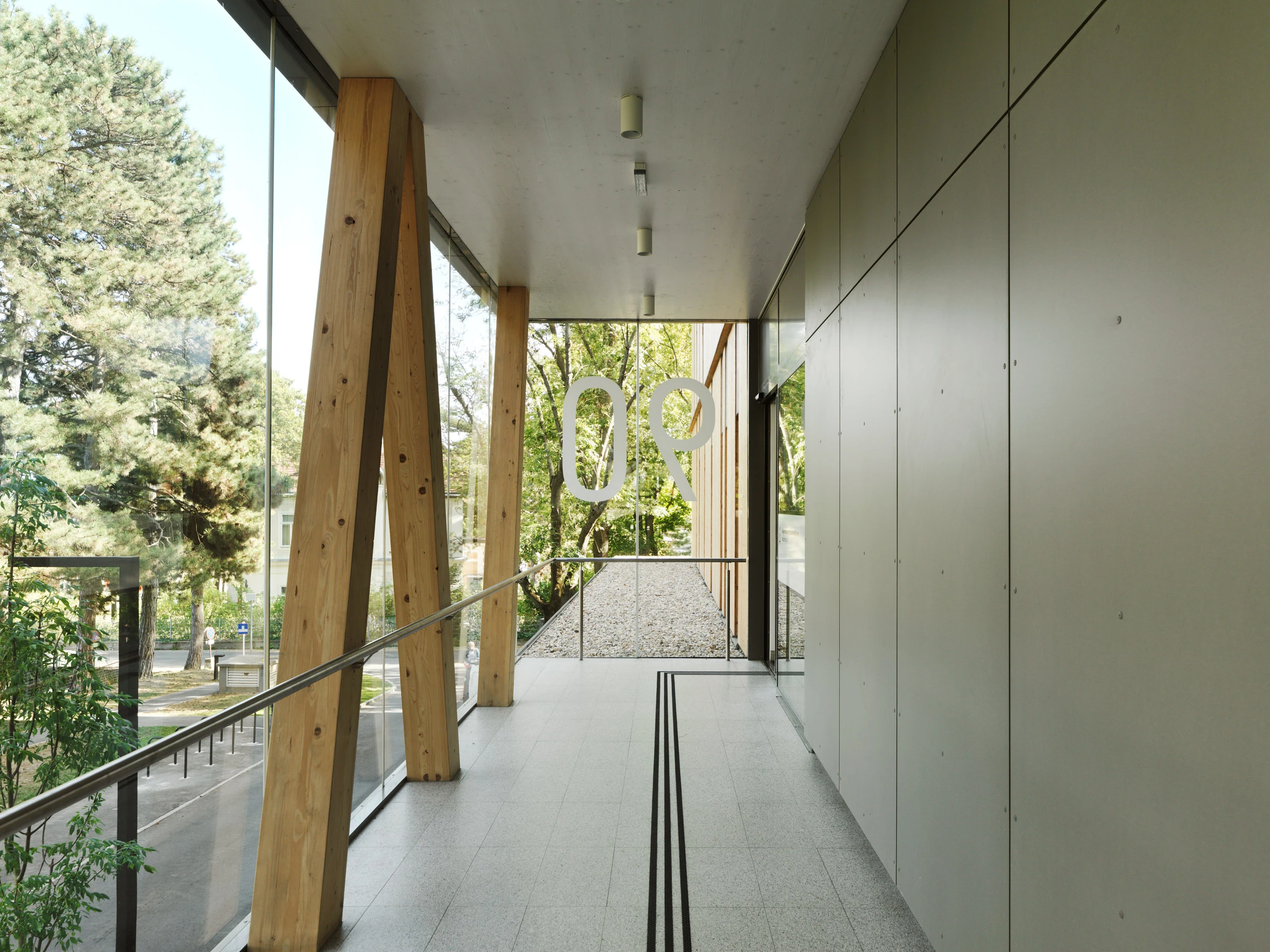 Kein Alt-Text zur Verfügung gestellt.