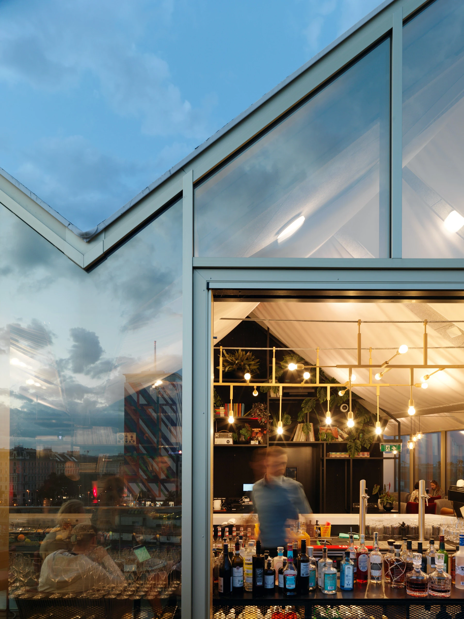 Kein Alt-Text zur Verfügung gestellt.