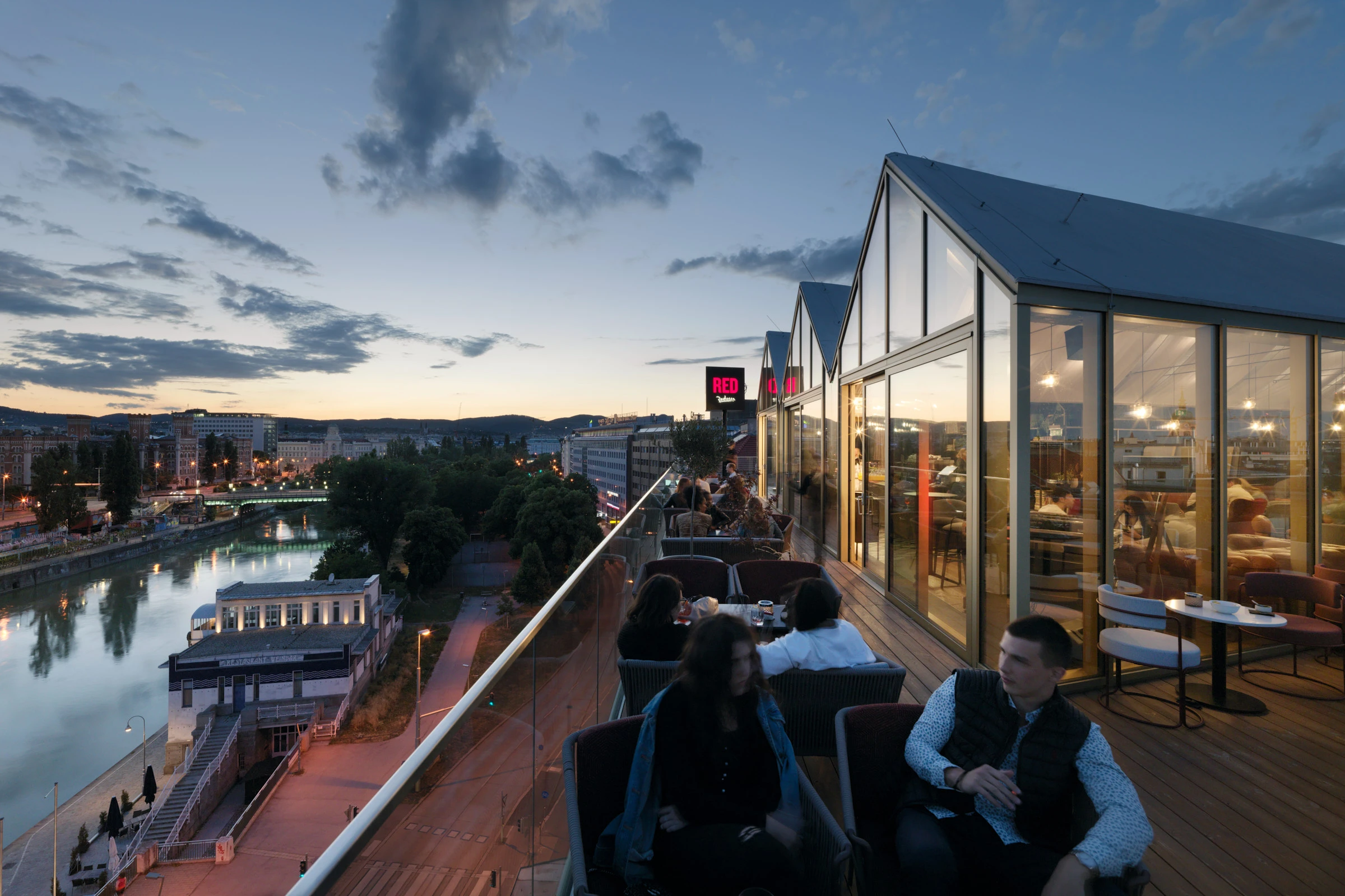 Kein Alt-Text zur Verfügung gestellt.