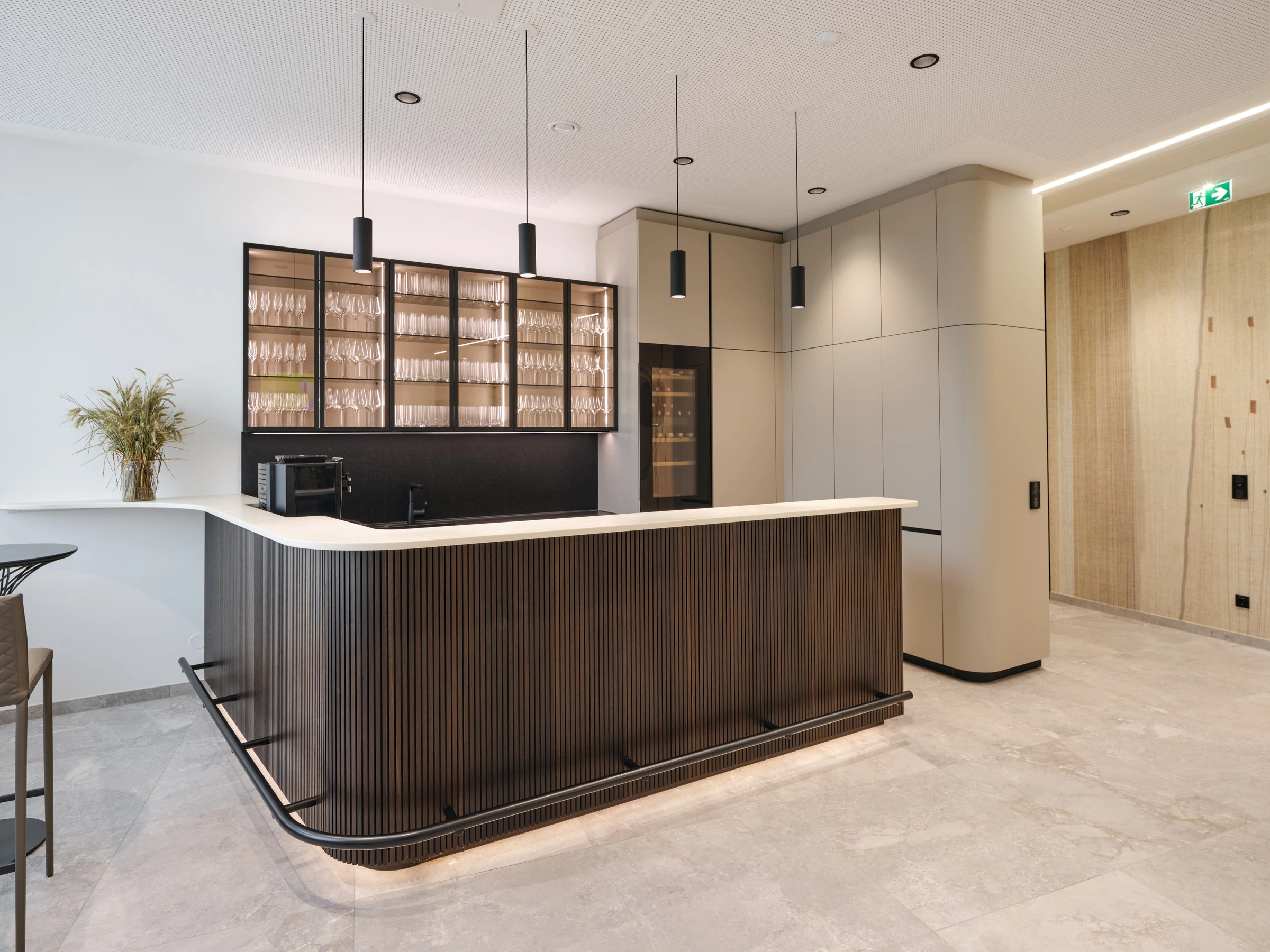 Kein Alt-Text zur Verfügung gestellt.