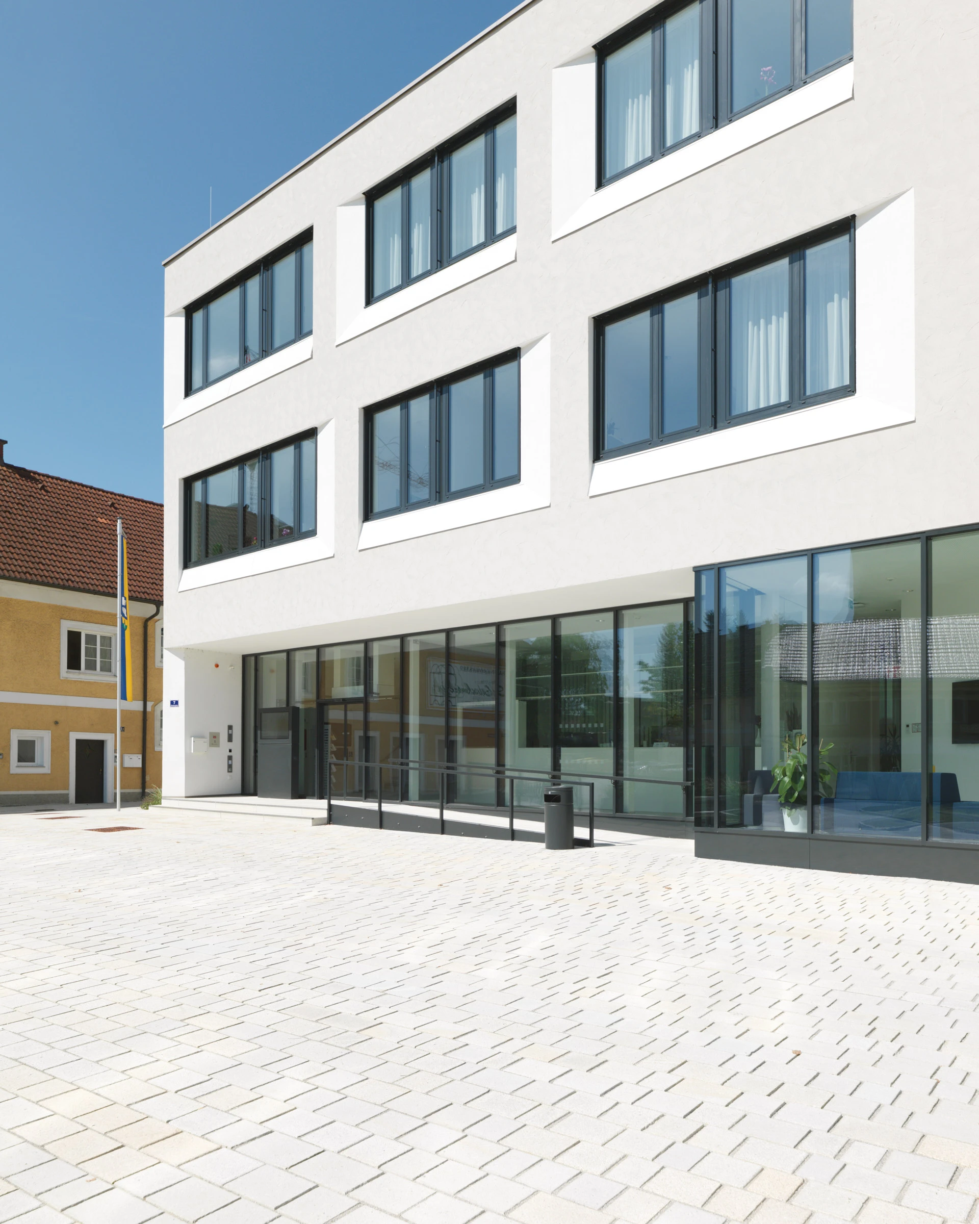 Kein Alt-Text zur Verfügung gestellt.