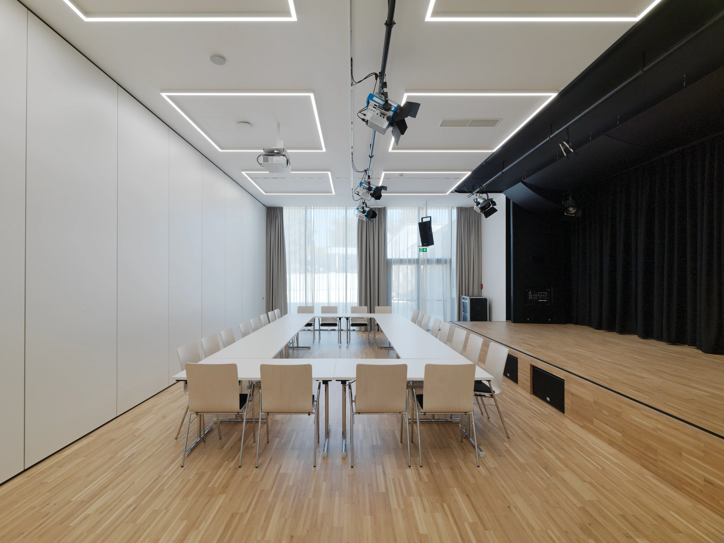 Kein Alt-Text zur Verfügung gestellt.