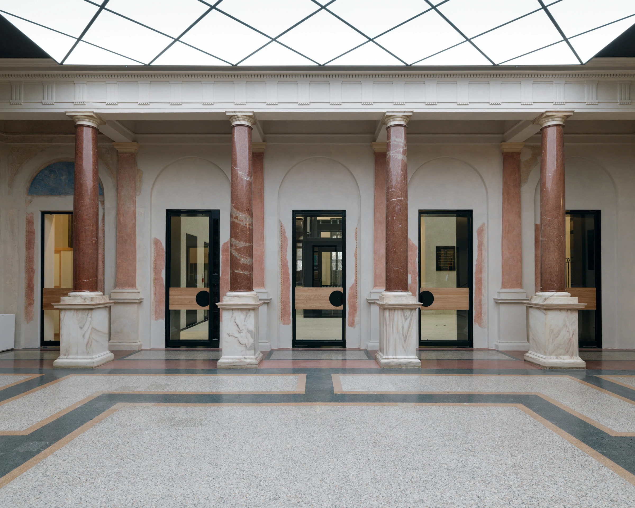 Kein Alt-Text zur Verfügung gestellt.