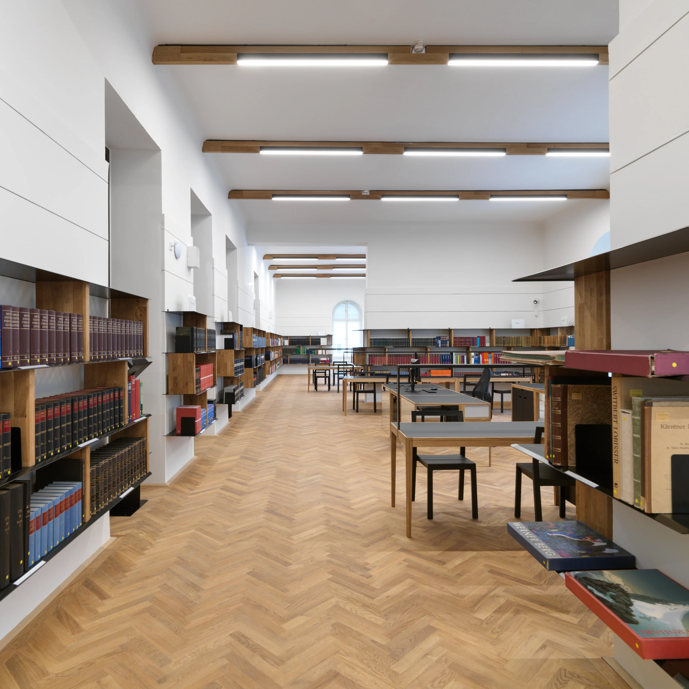 Kein Alt-Text zur Verfügung gestellt.