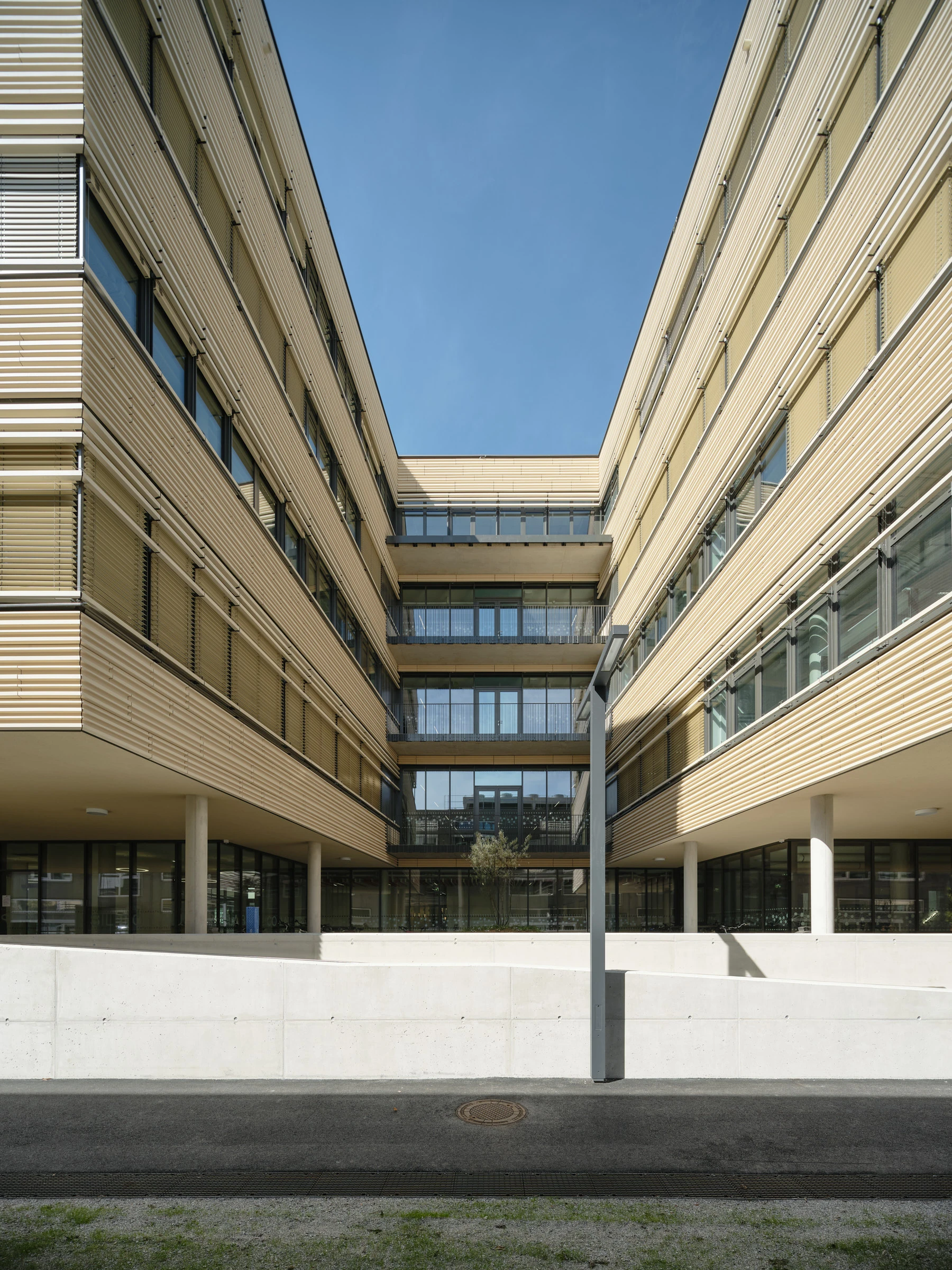 Kein Alt-Text zur Verfügung gestellt.