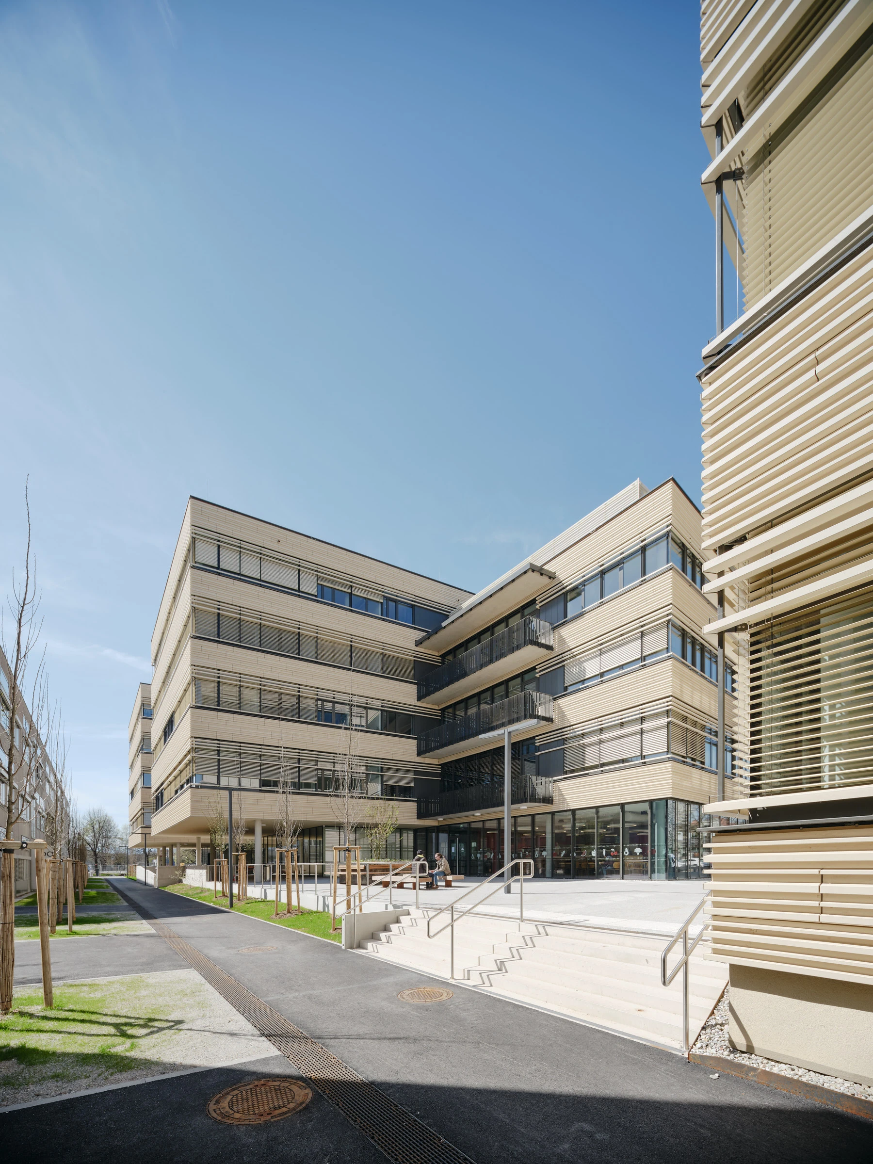 Kein Alt-Text zur Verfügung gestellt.