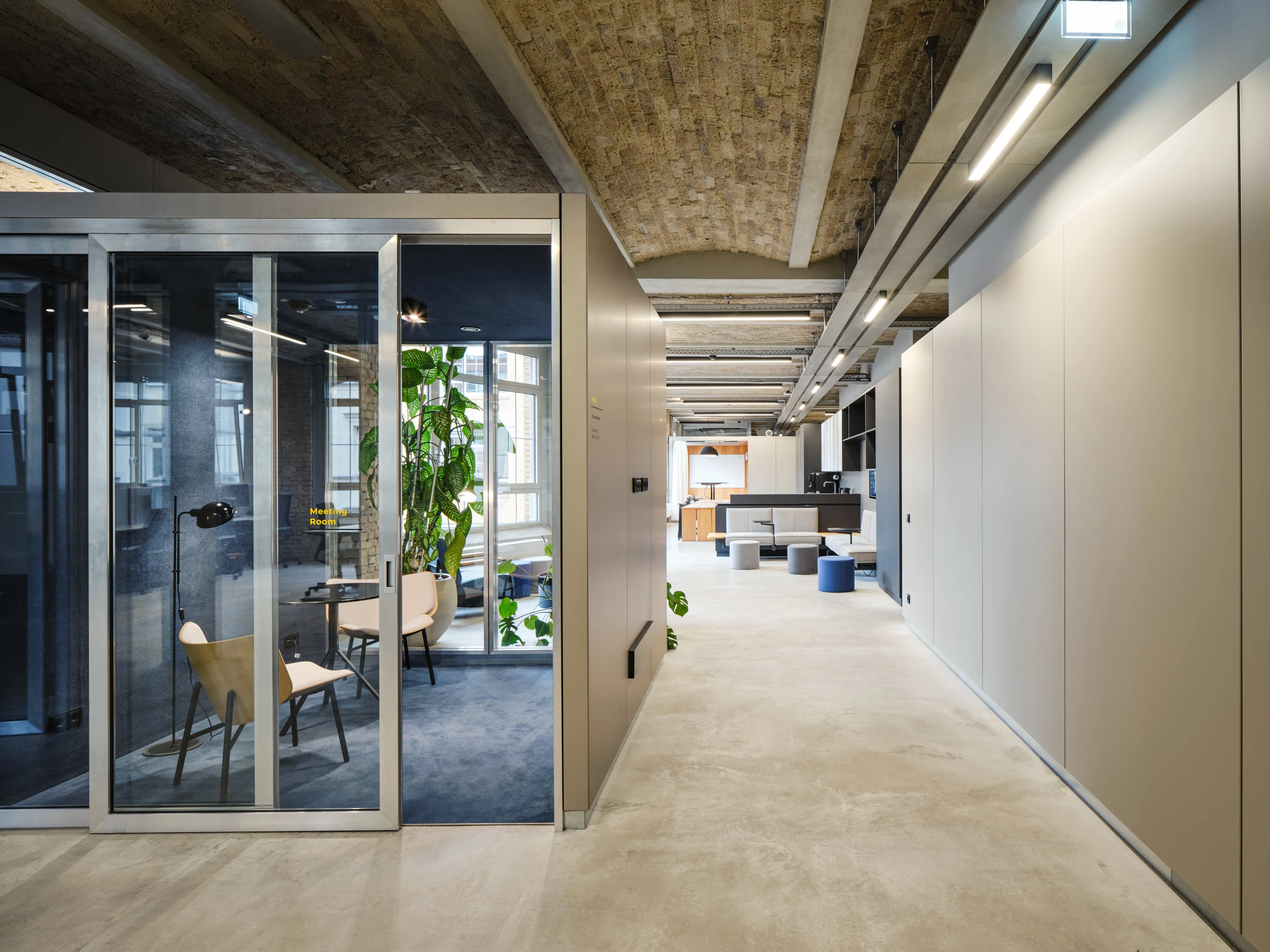 Kein Alt-Text zur Verfügung gestellt.