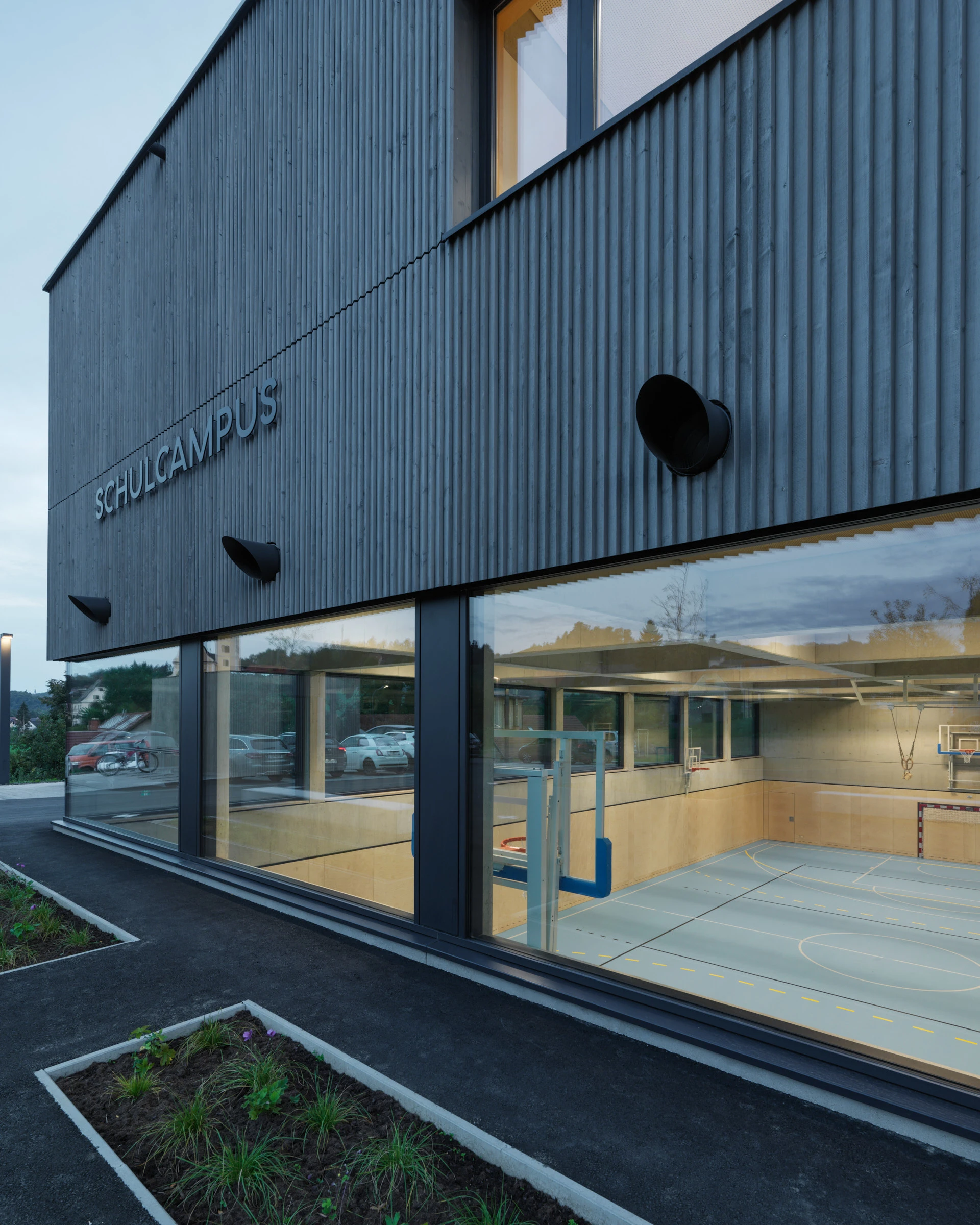 Kein Alt-Text zur Verfügung gestellt.