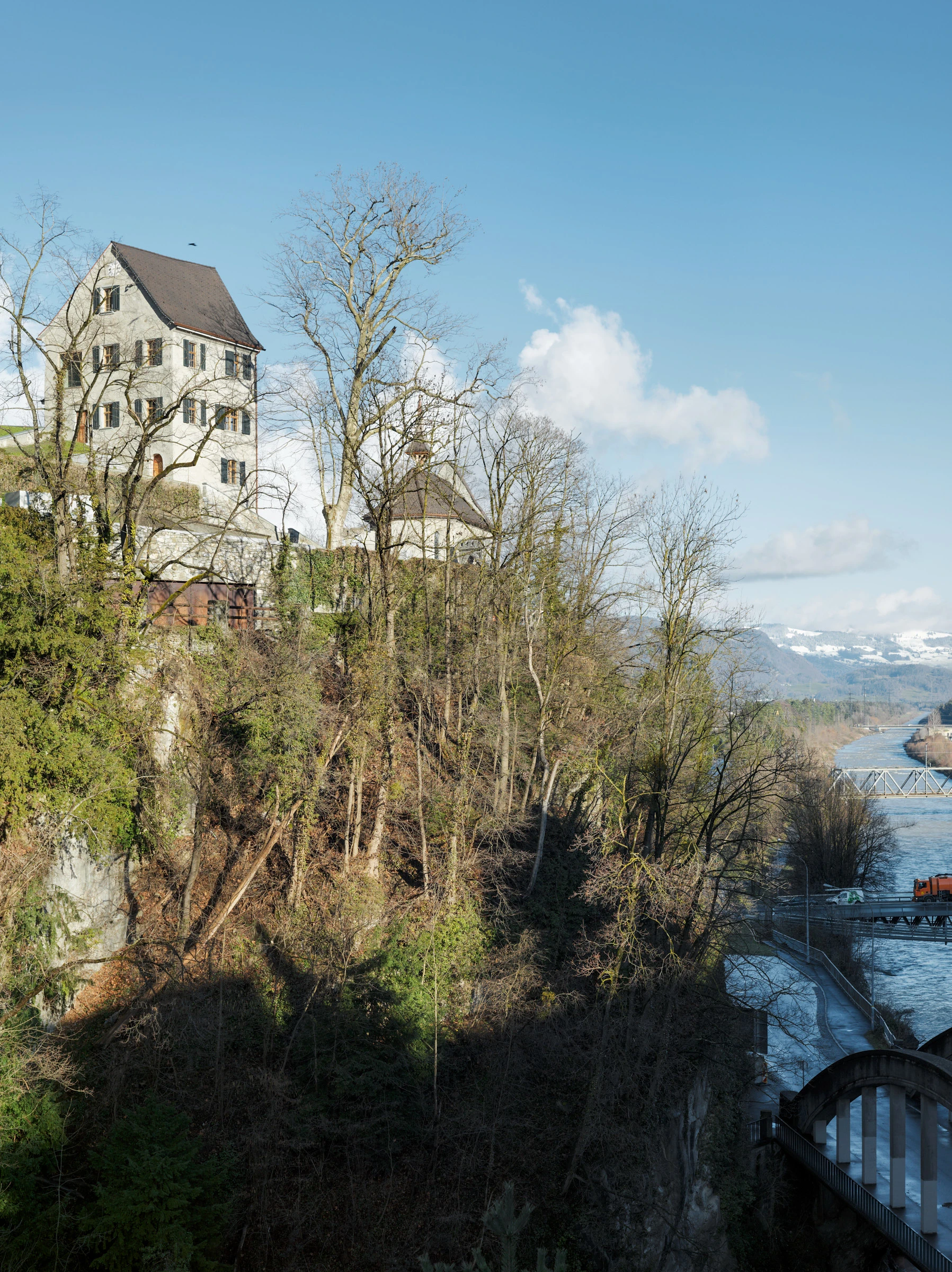 Kein Alt-Text zur Verfügung gestellt.