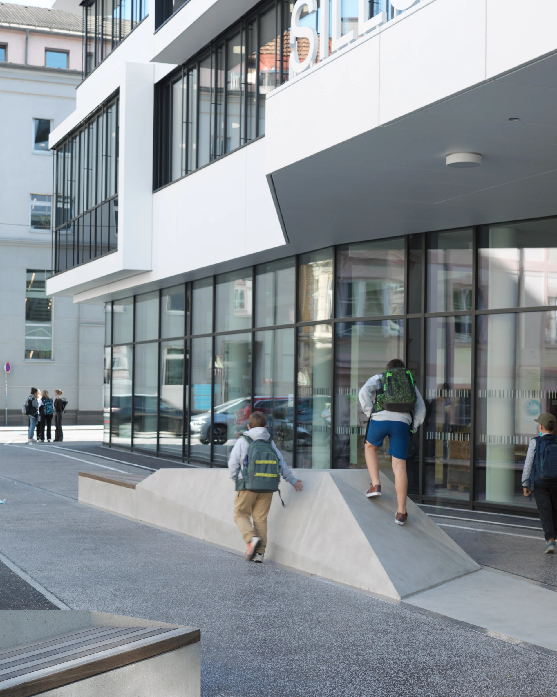 Kein Alt-Text zur Verfügung gestellt.