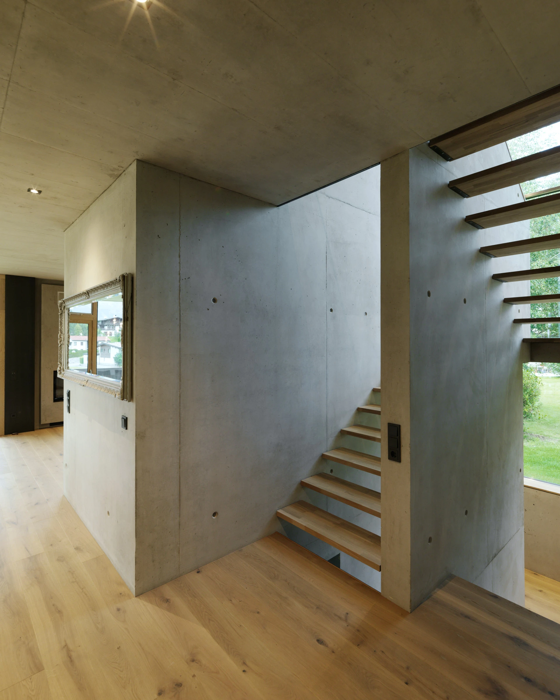 Kein Alt-Text zur Verfügung gestellt.