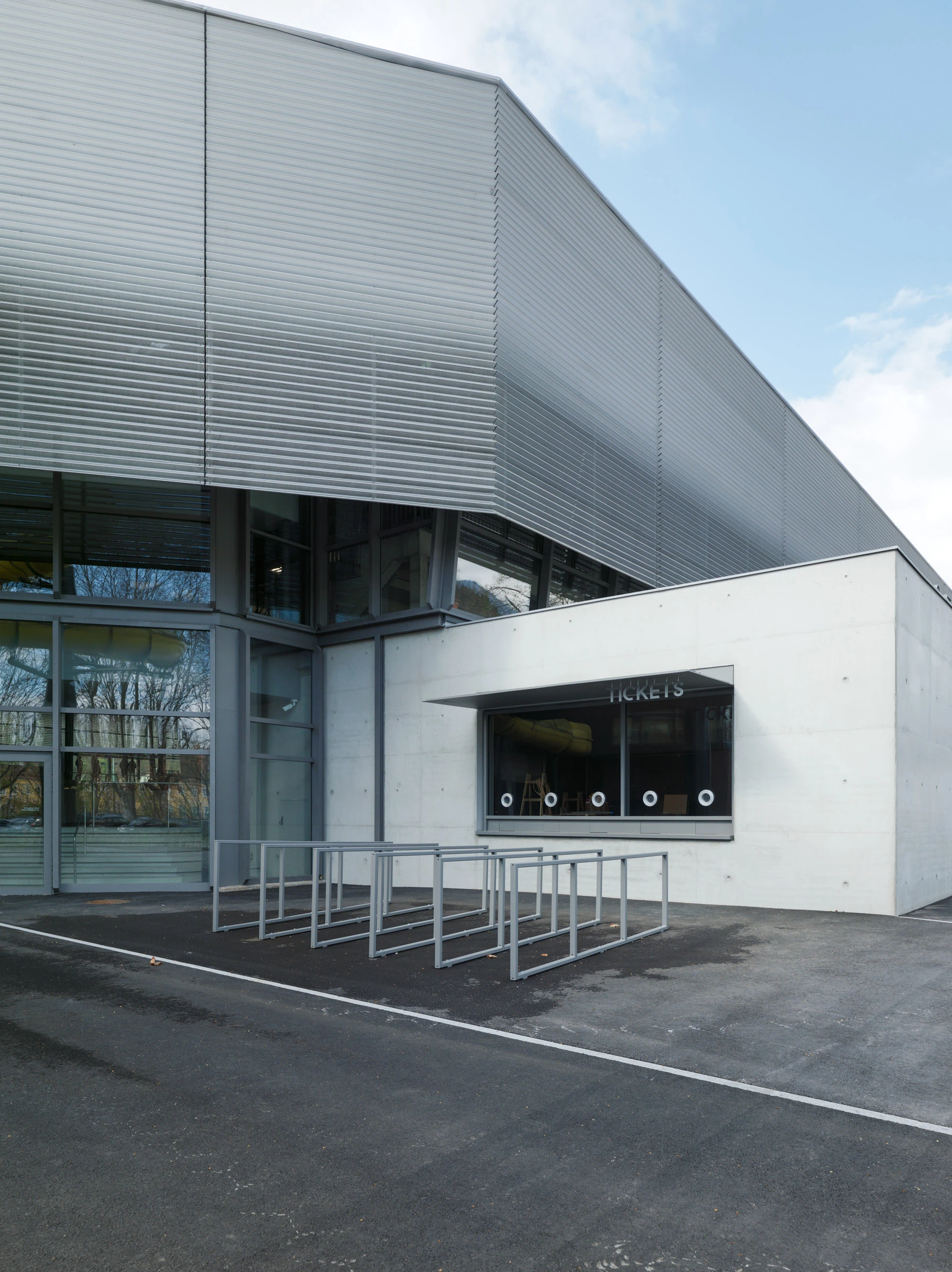 Kein Alt-Text zur Verfügung gestellt.