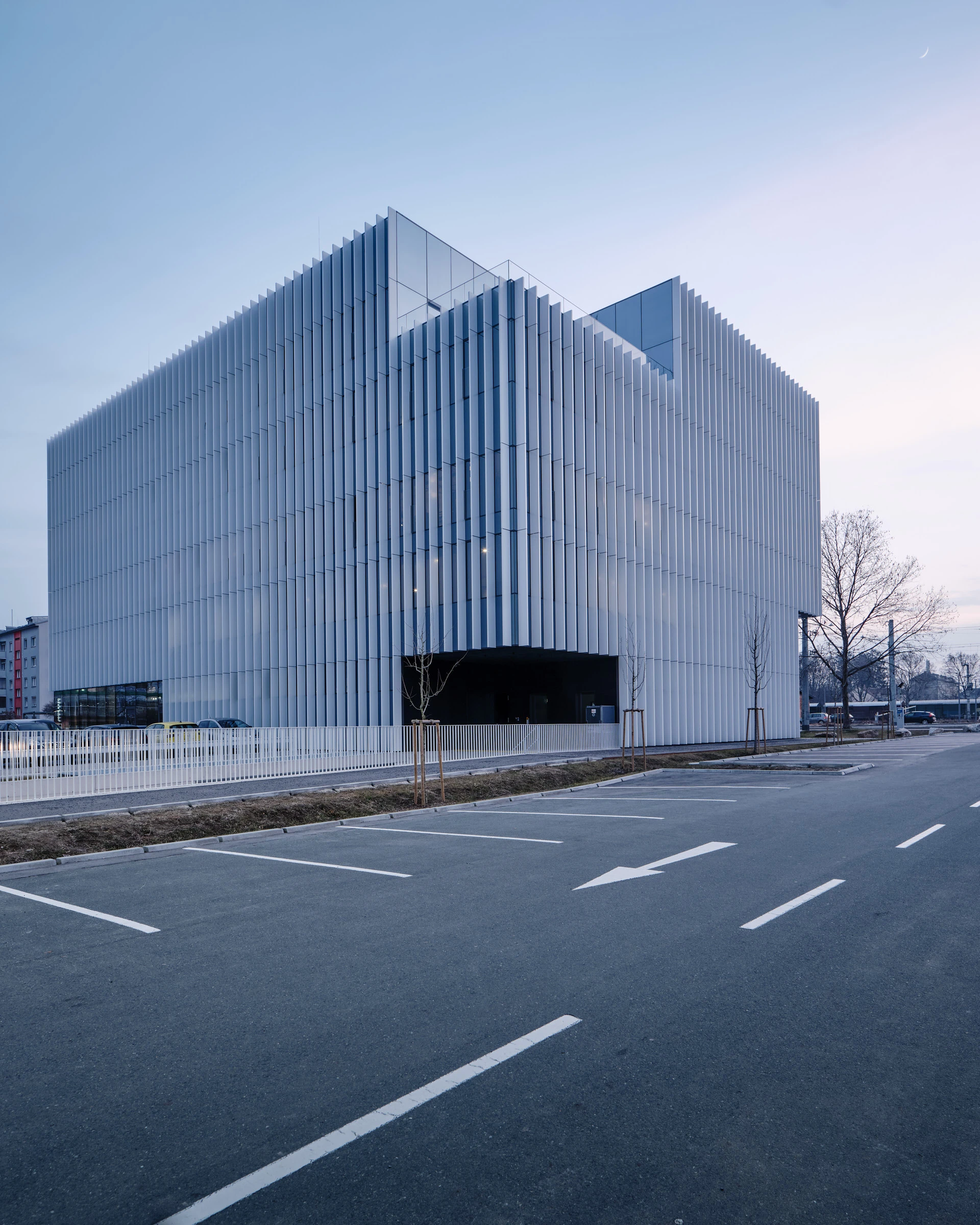 Kein Alt-Text zur Verfügung gestellt.