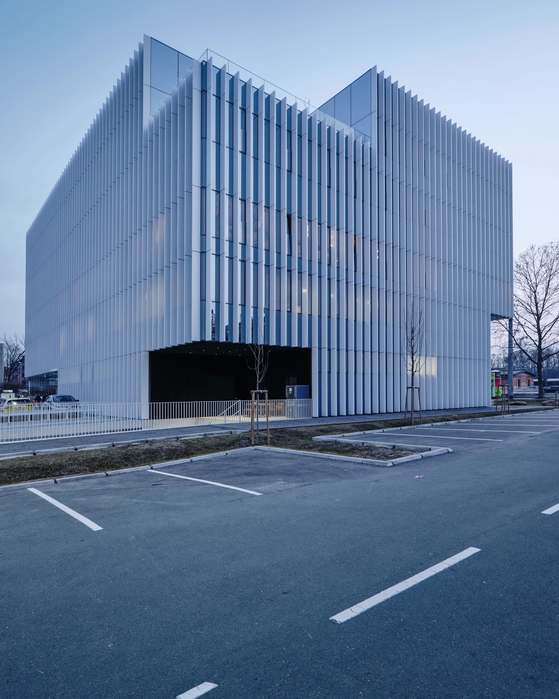 Kein Alt-Text zur Verfügung gestellt.