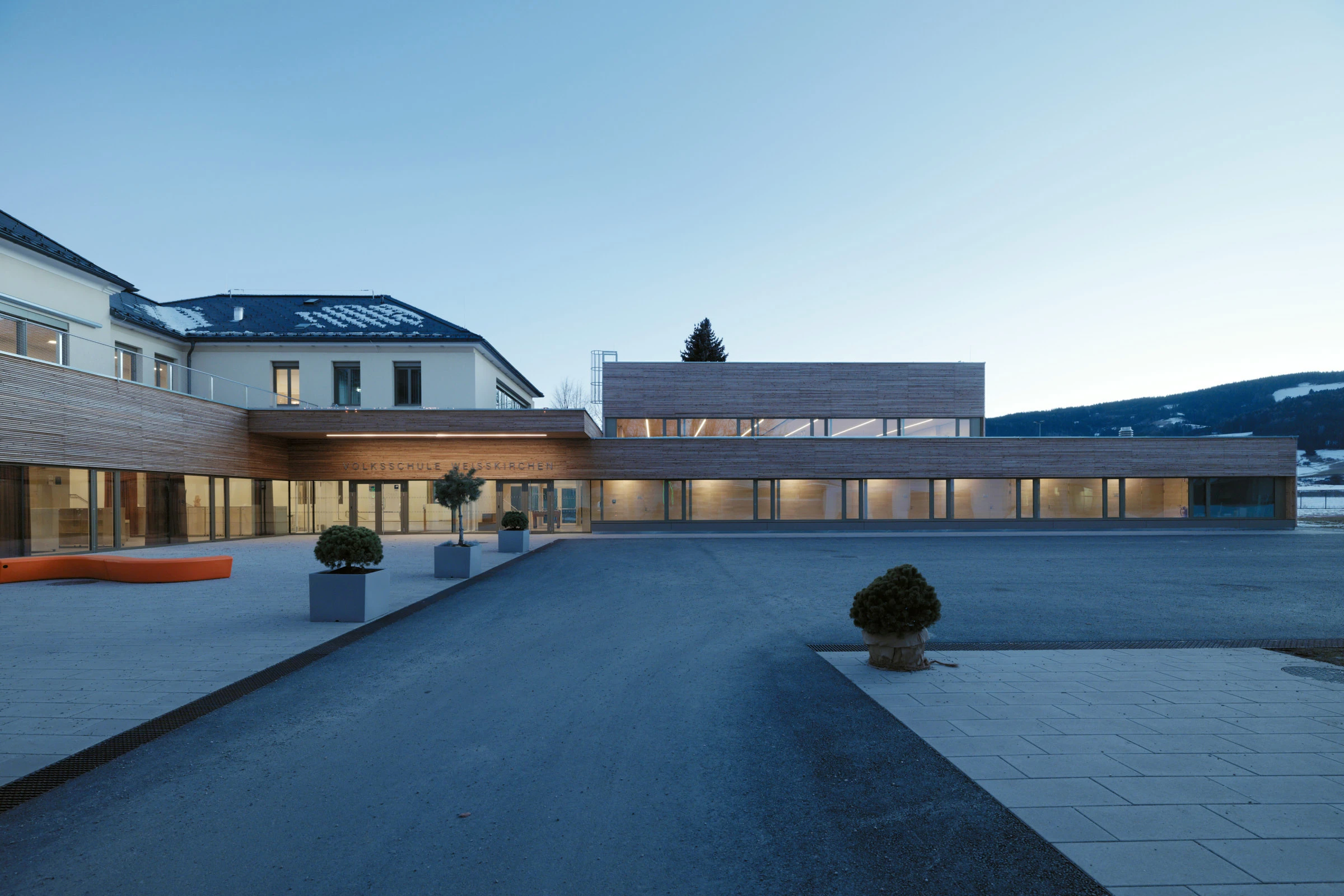 Kein Alt-Text zur Verfügung gestellt.