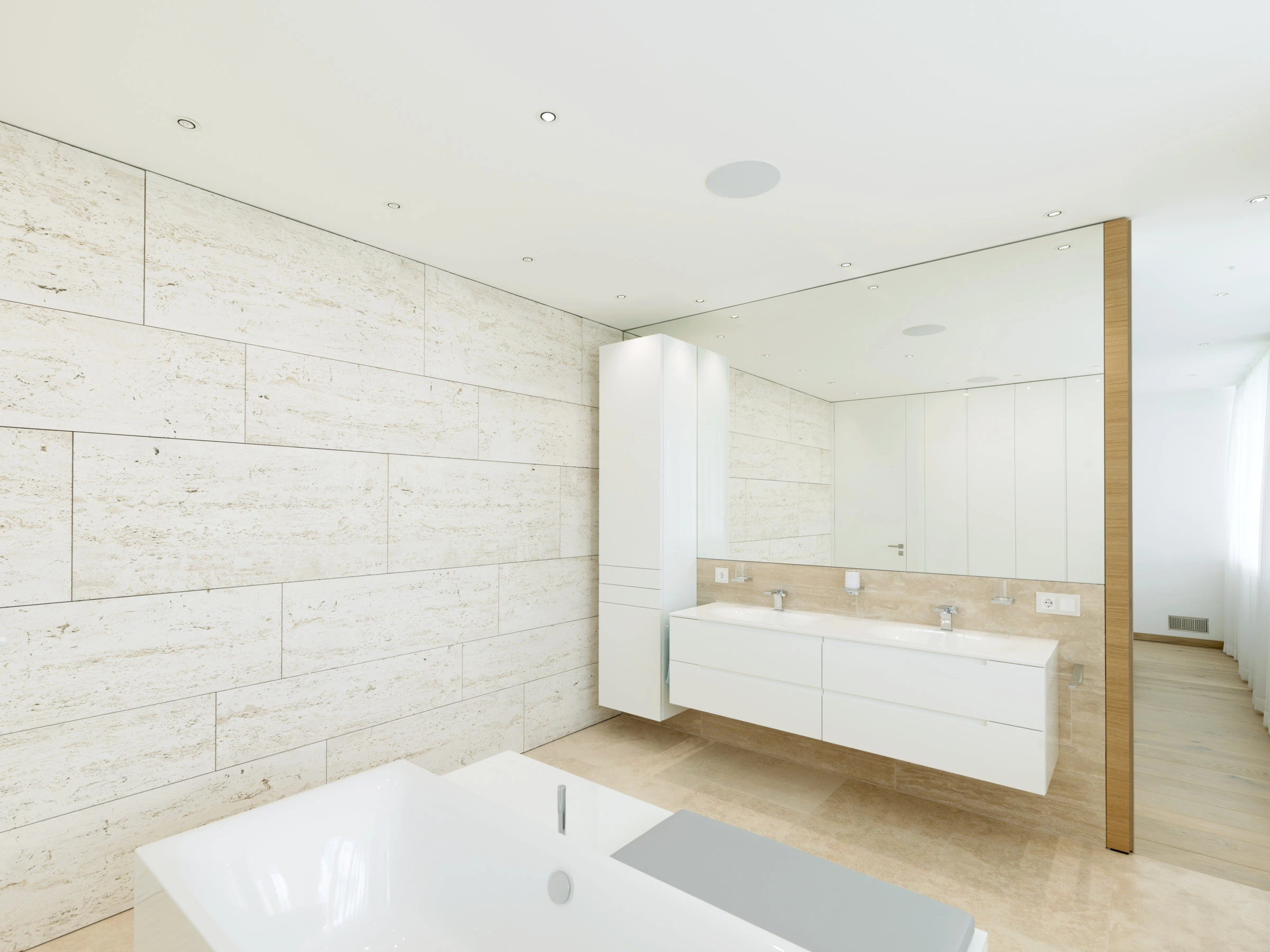 Kein Alt-Text zur Verfügung gestellt.