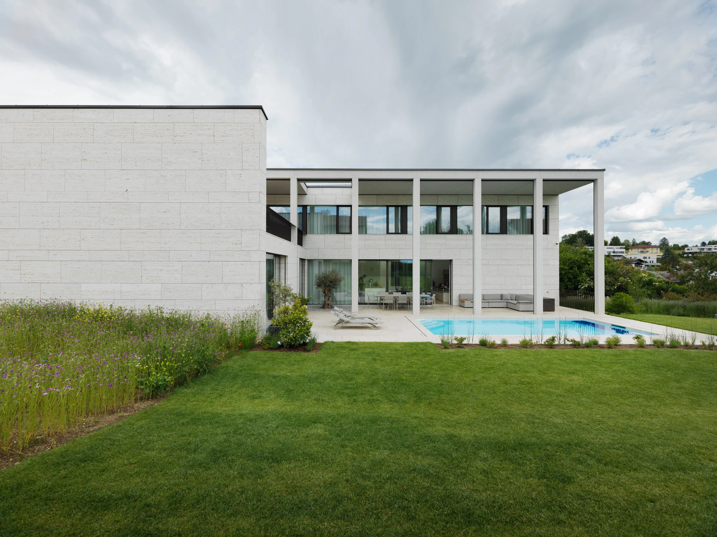 Kein Alt-Text zur Verfügung gestellt.