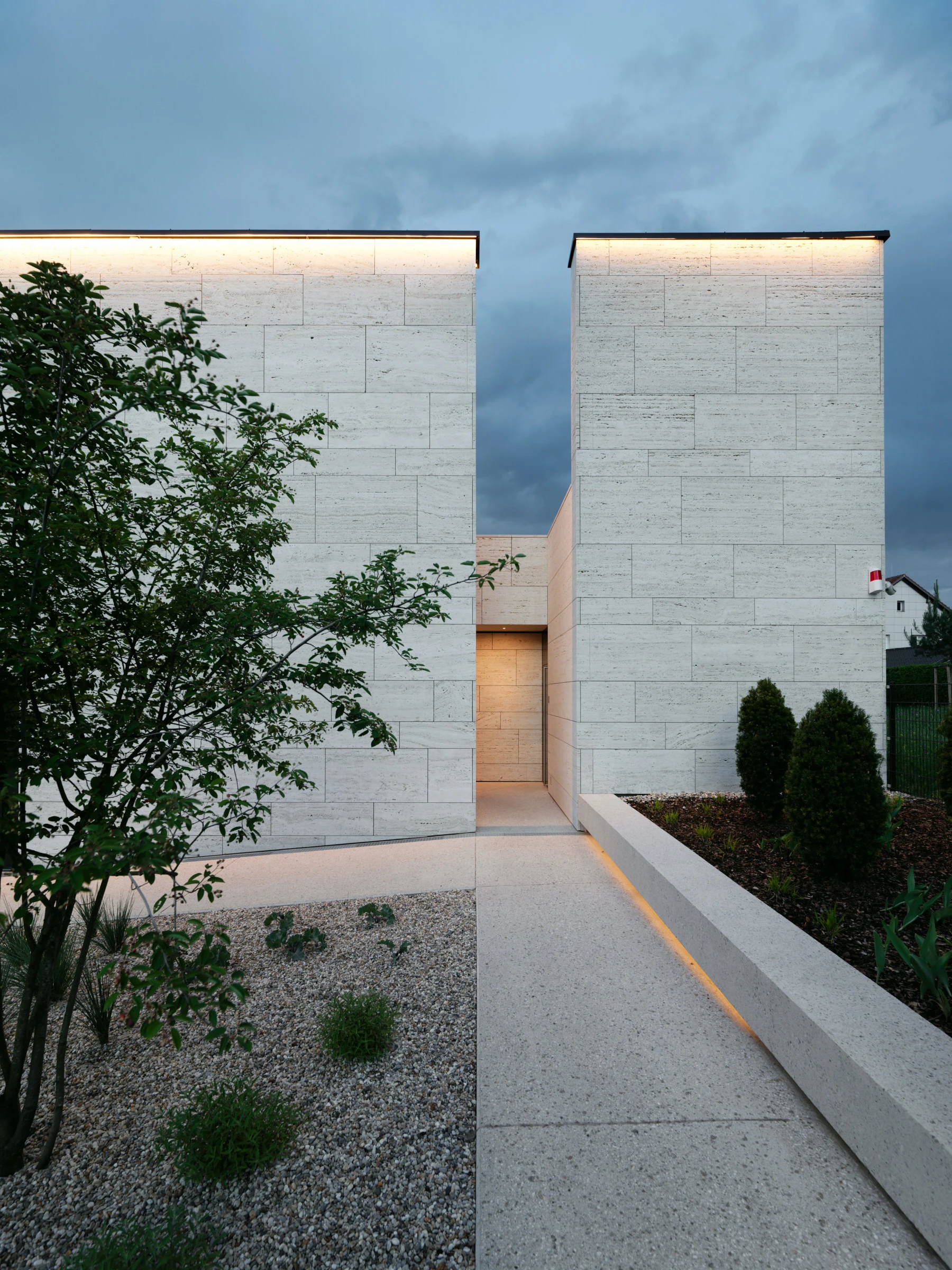 Kein Alt-Text zur Verfügung gestellt.