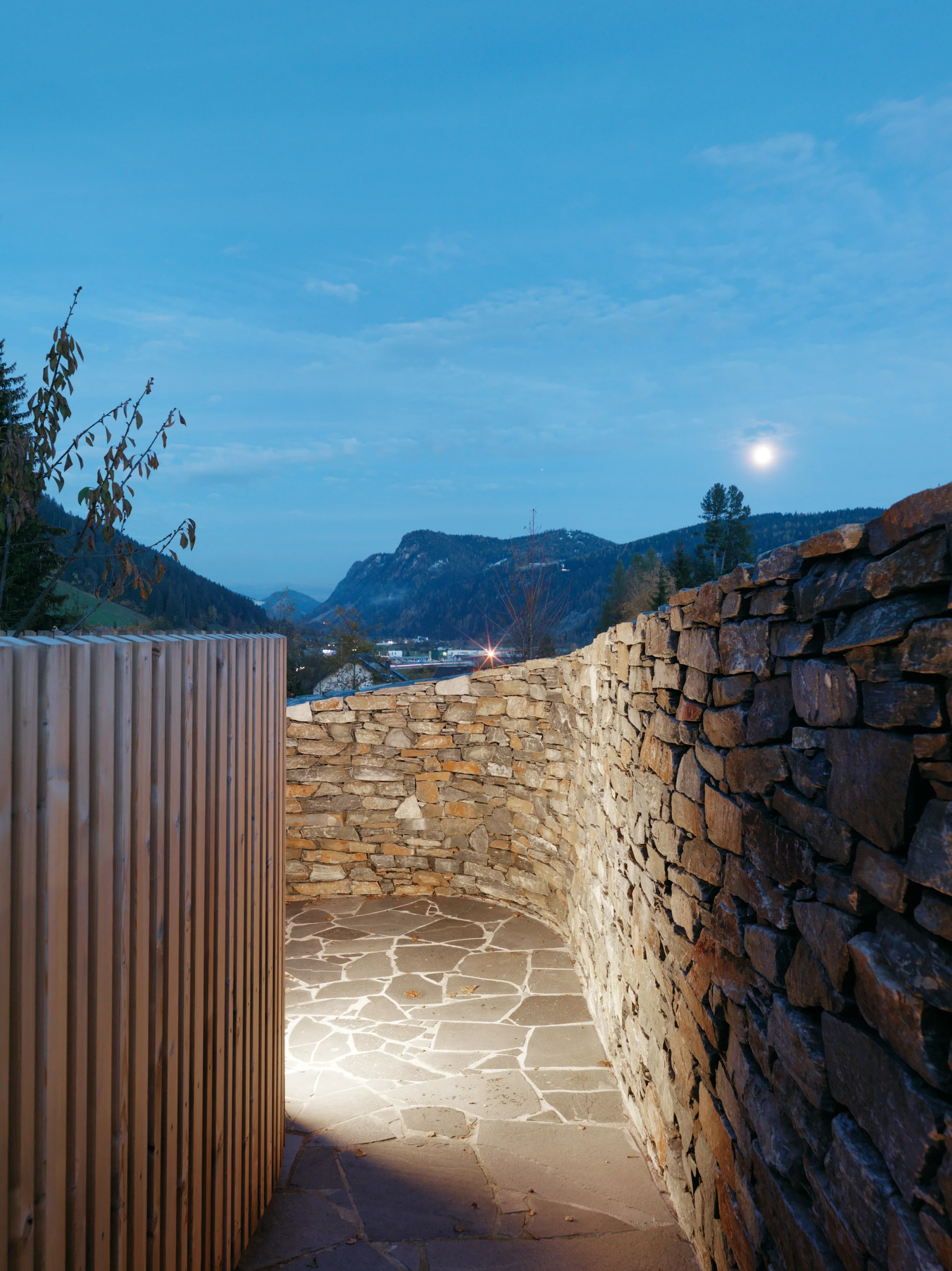 Kein Alt-Text zur Verfügung gestellt.