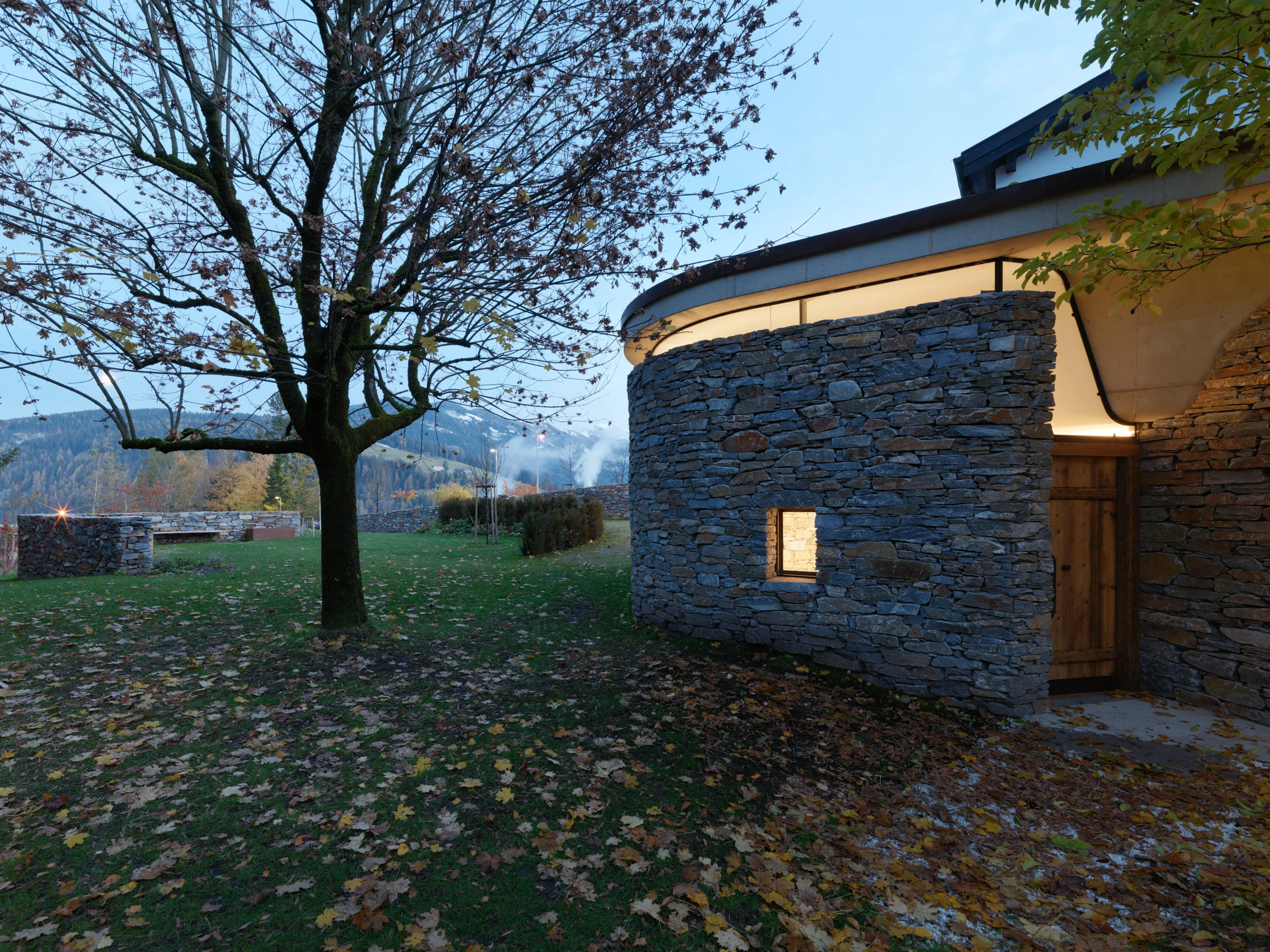 Kein Alt-Text zur Verfügung gestellt.